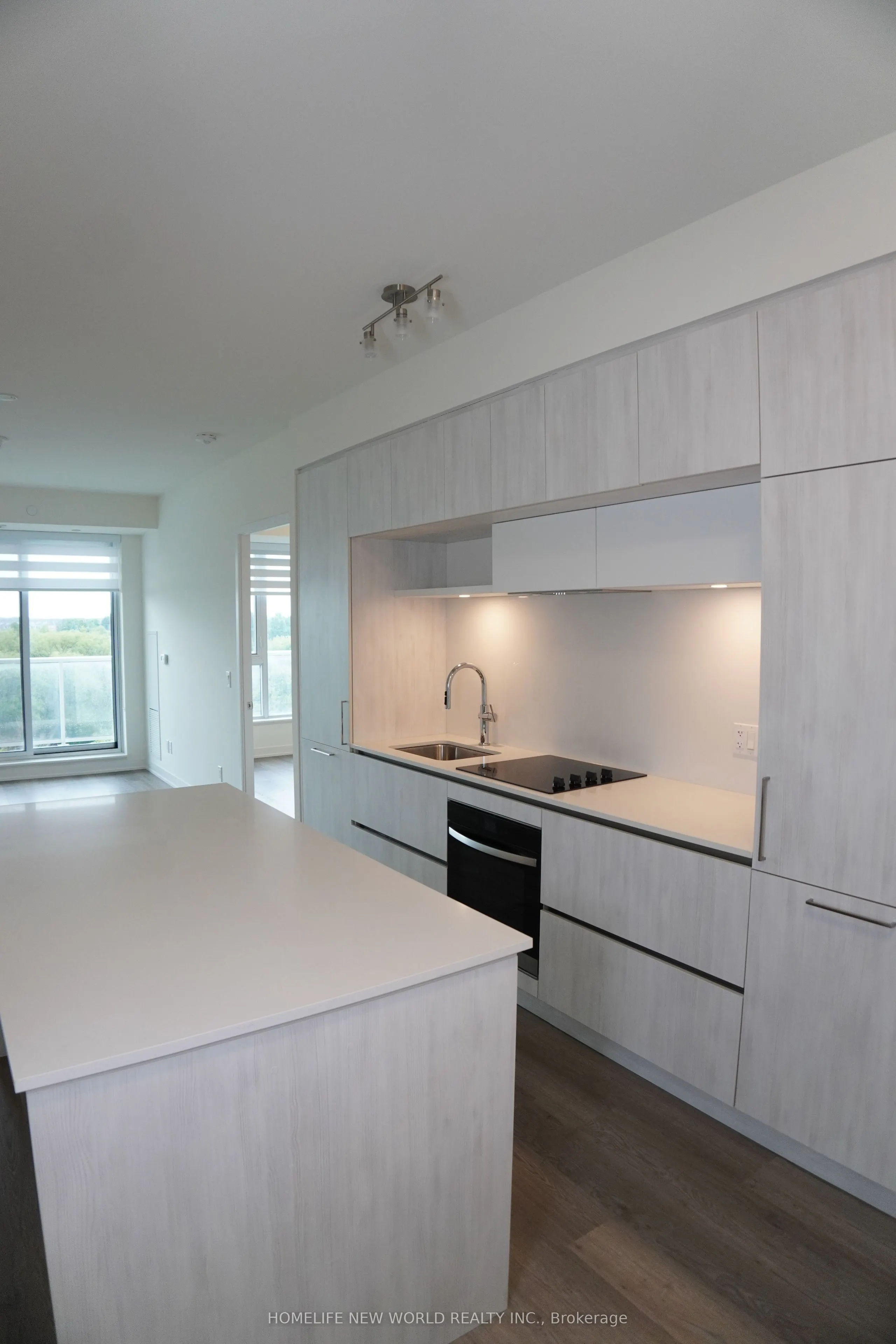 6 David Eyer Road, #706