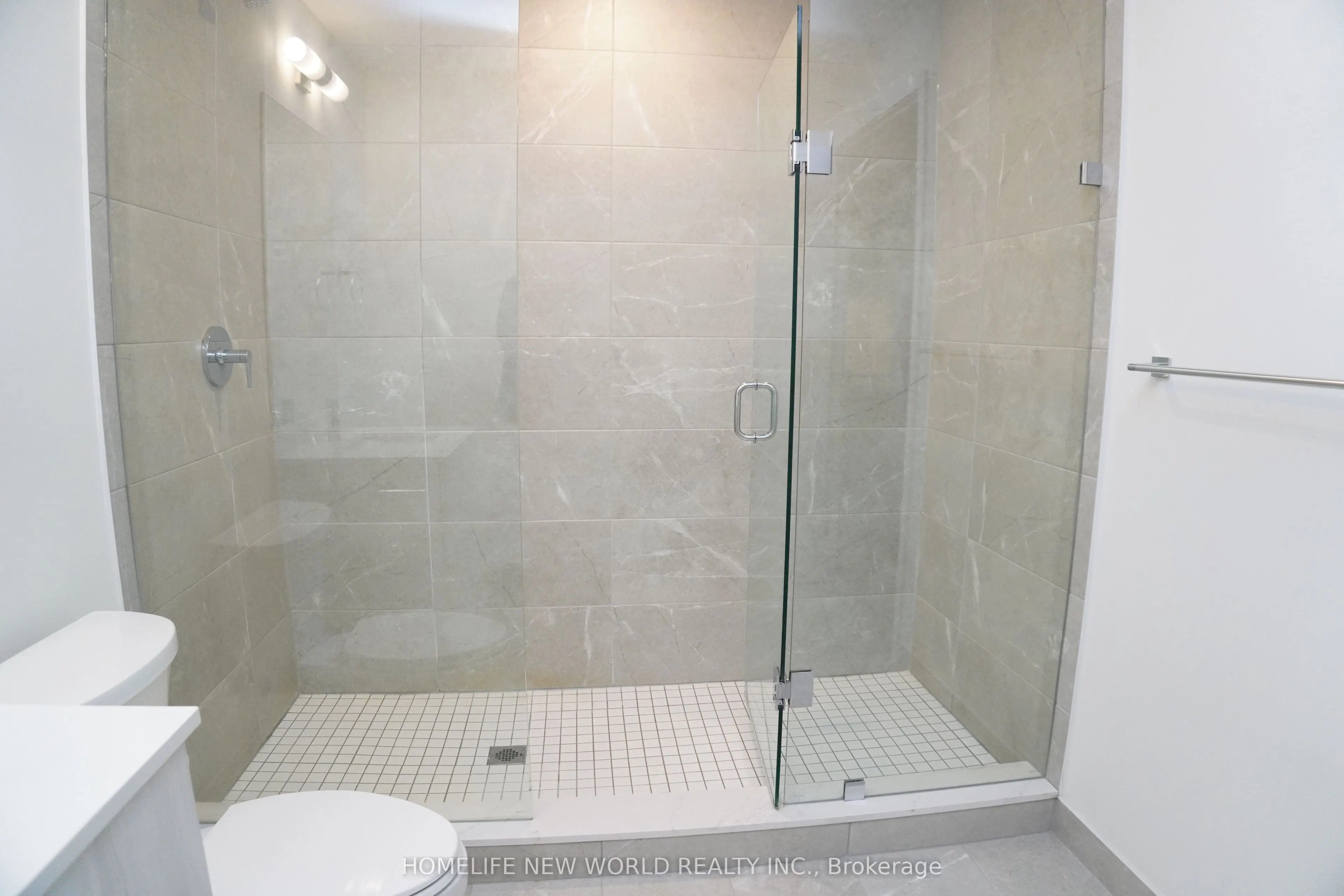 6 David Eyer Road, #706
