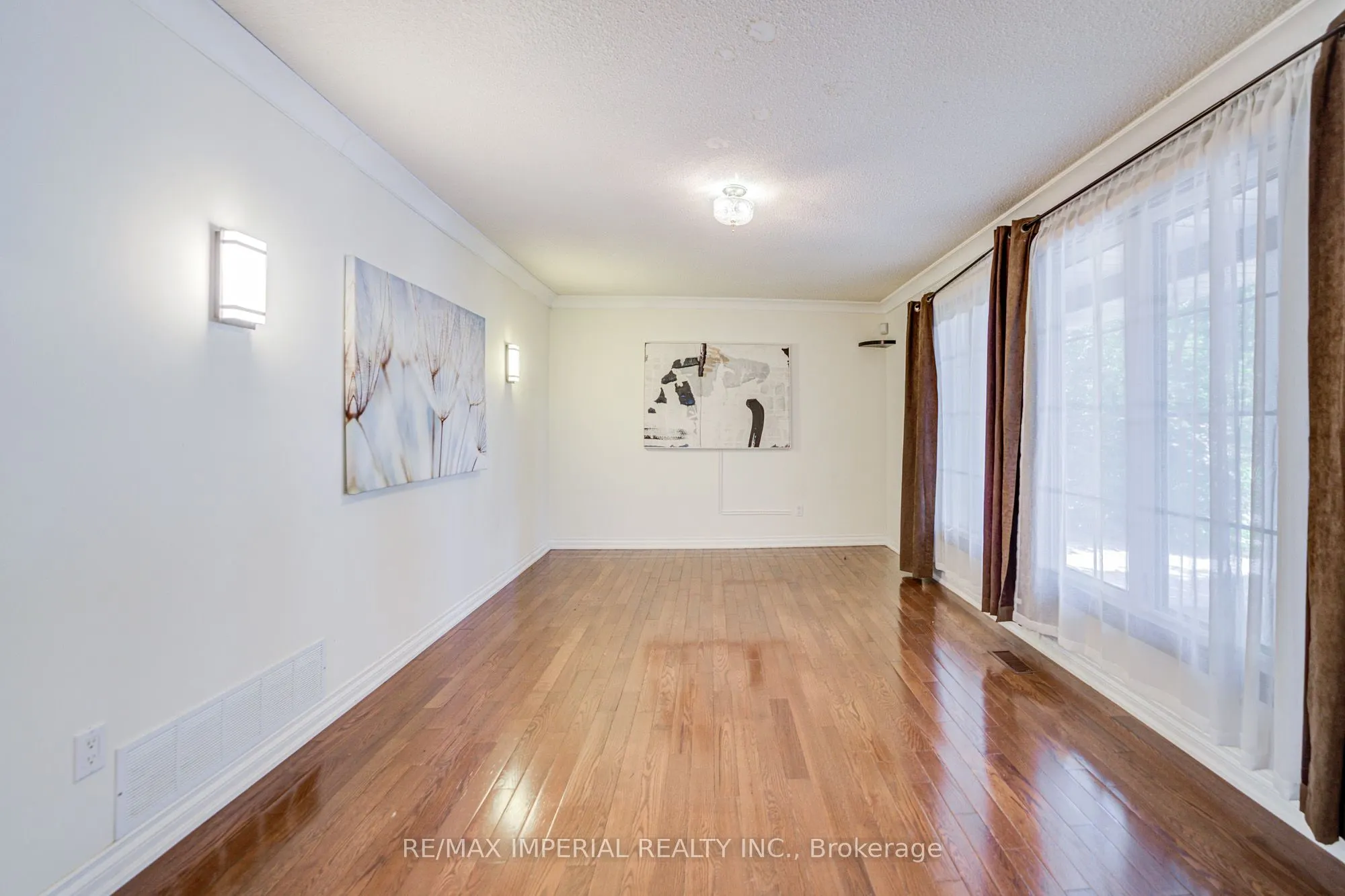 20 Blackforest Drive