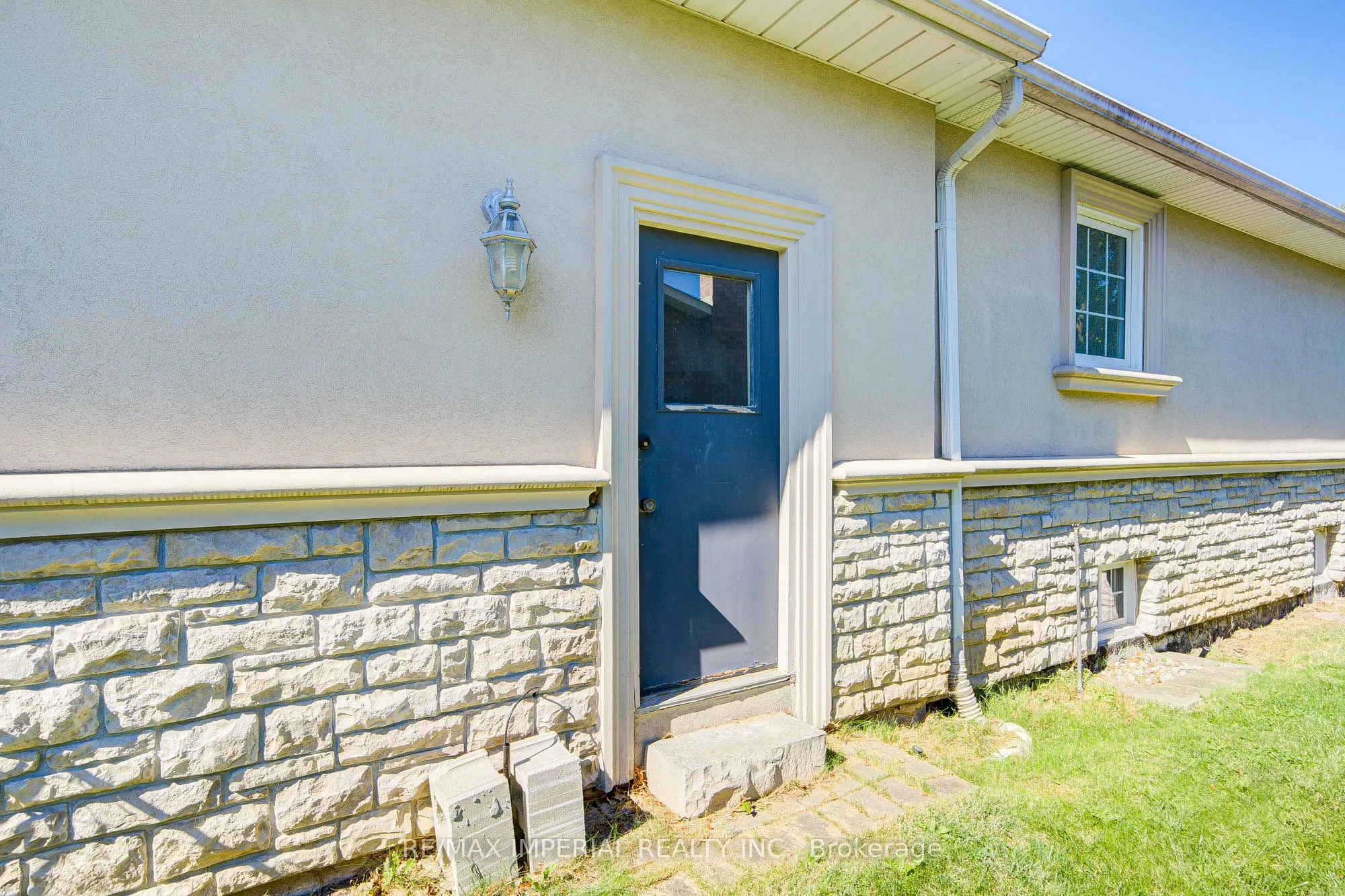 20 Blackforest Drive