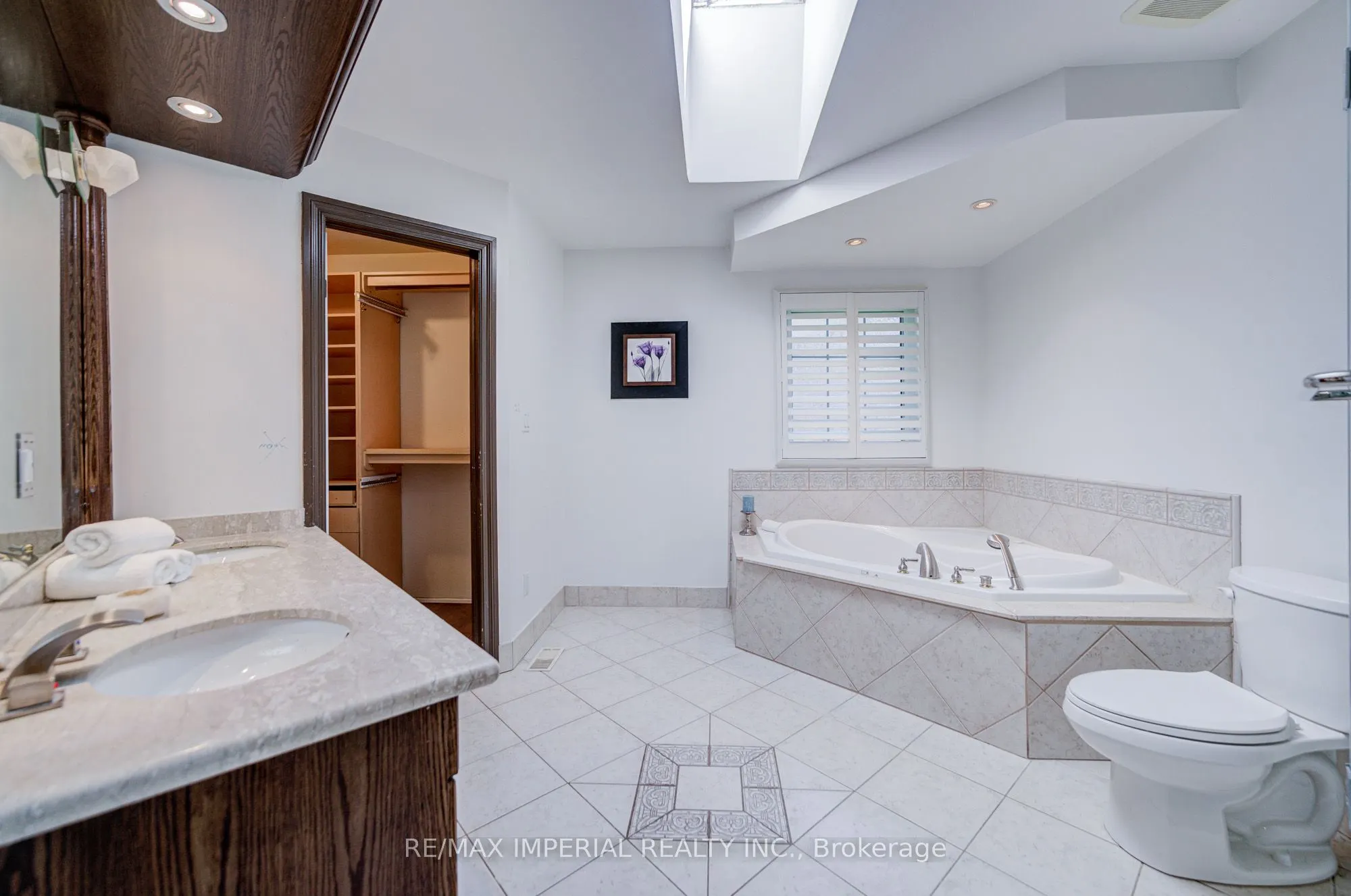 20 Blackforest Drive