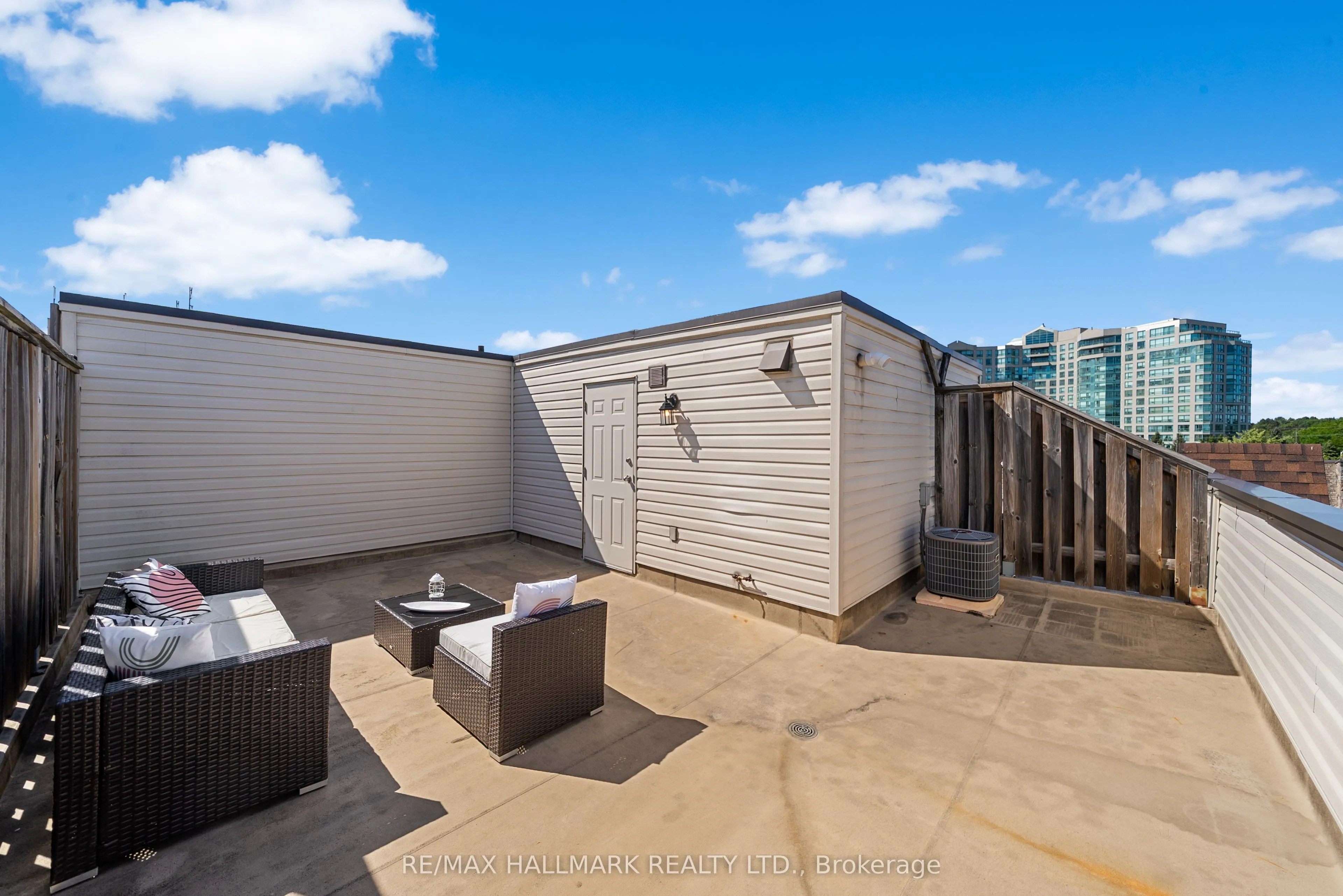 308 John Street, #213