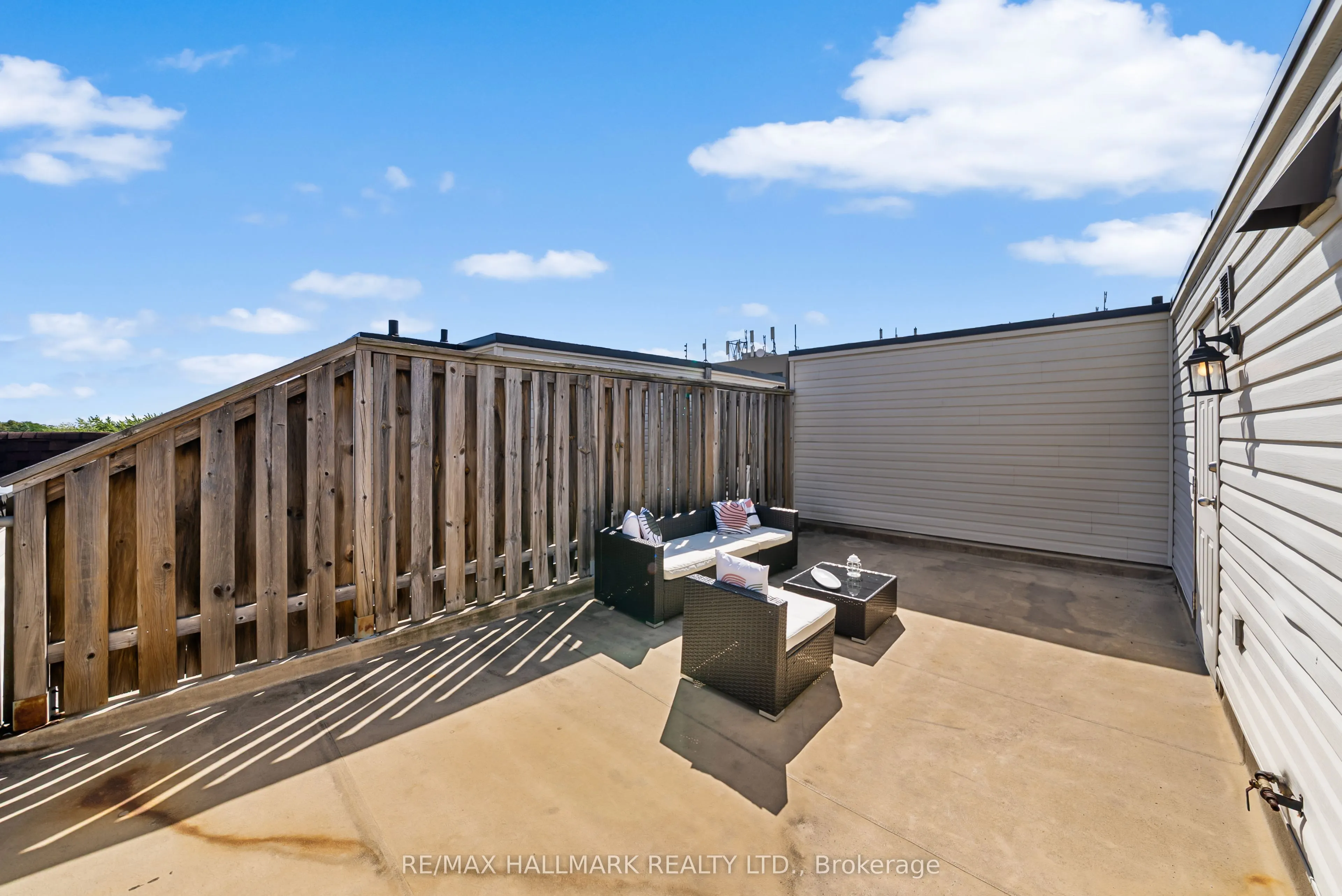 308 John Street, #213