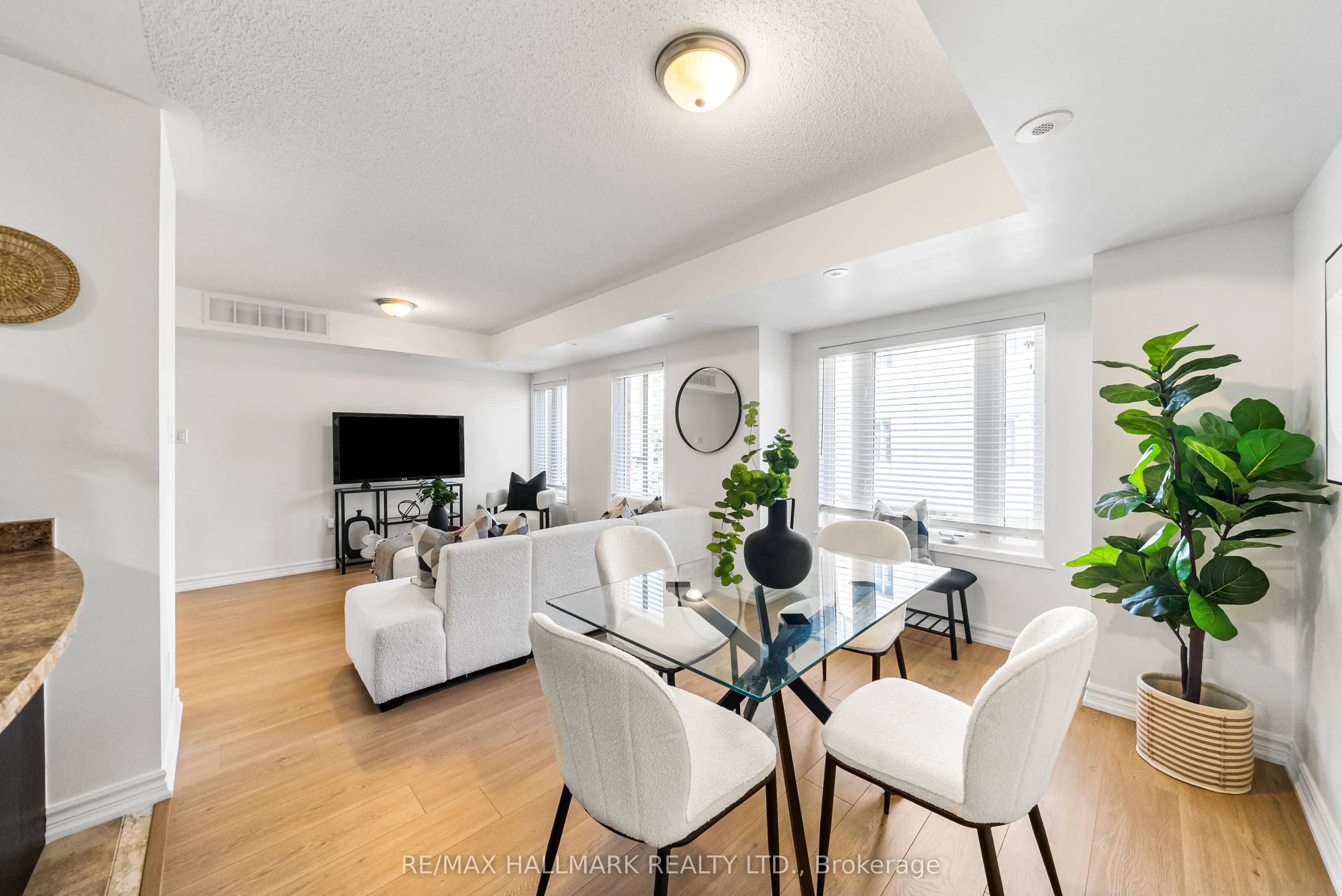 308 John Street, #213