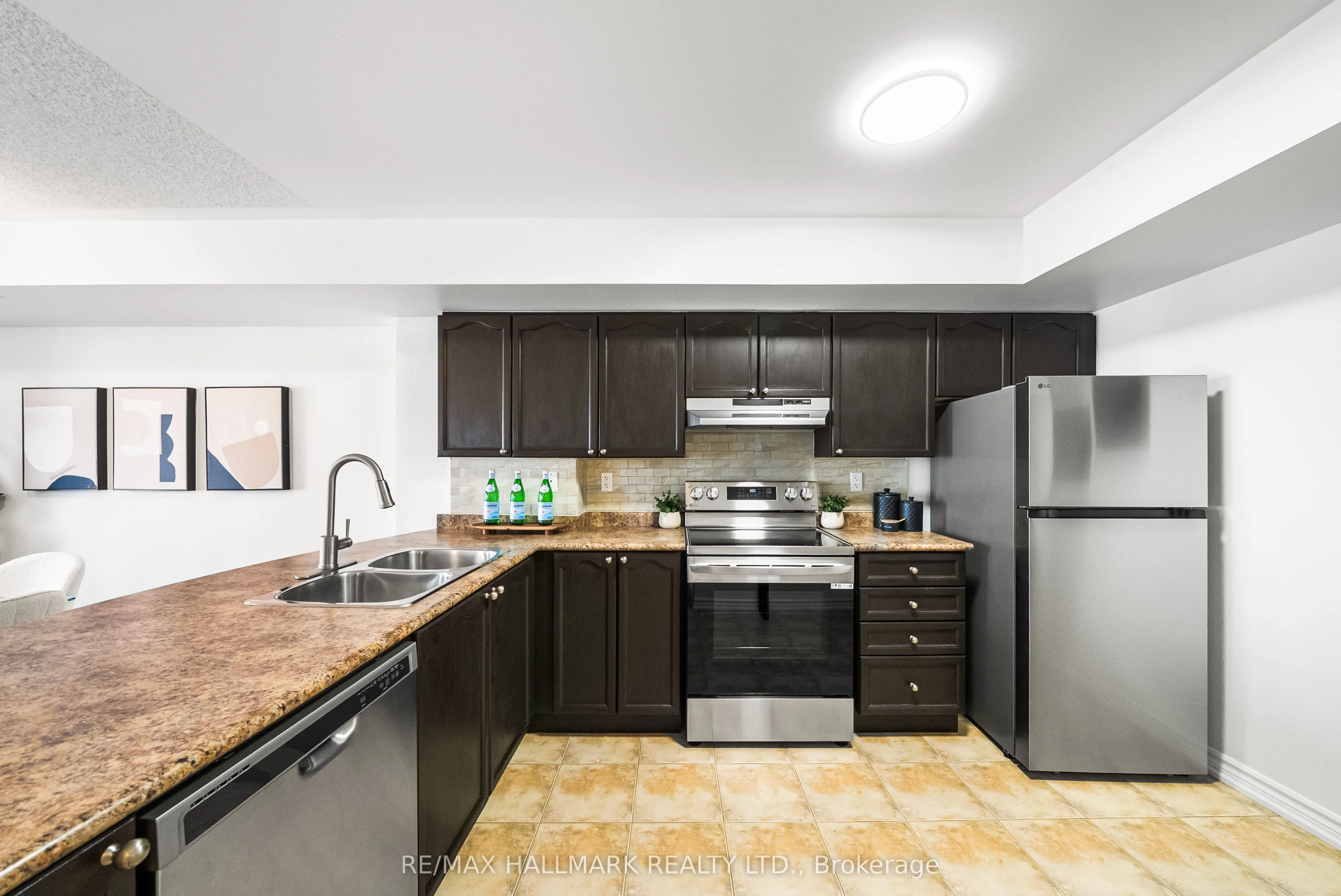 308 John Street, #213