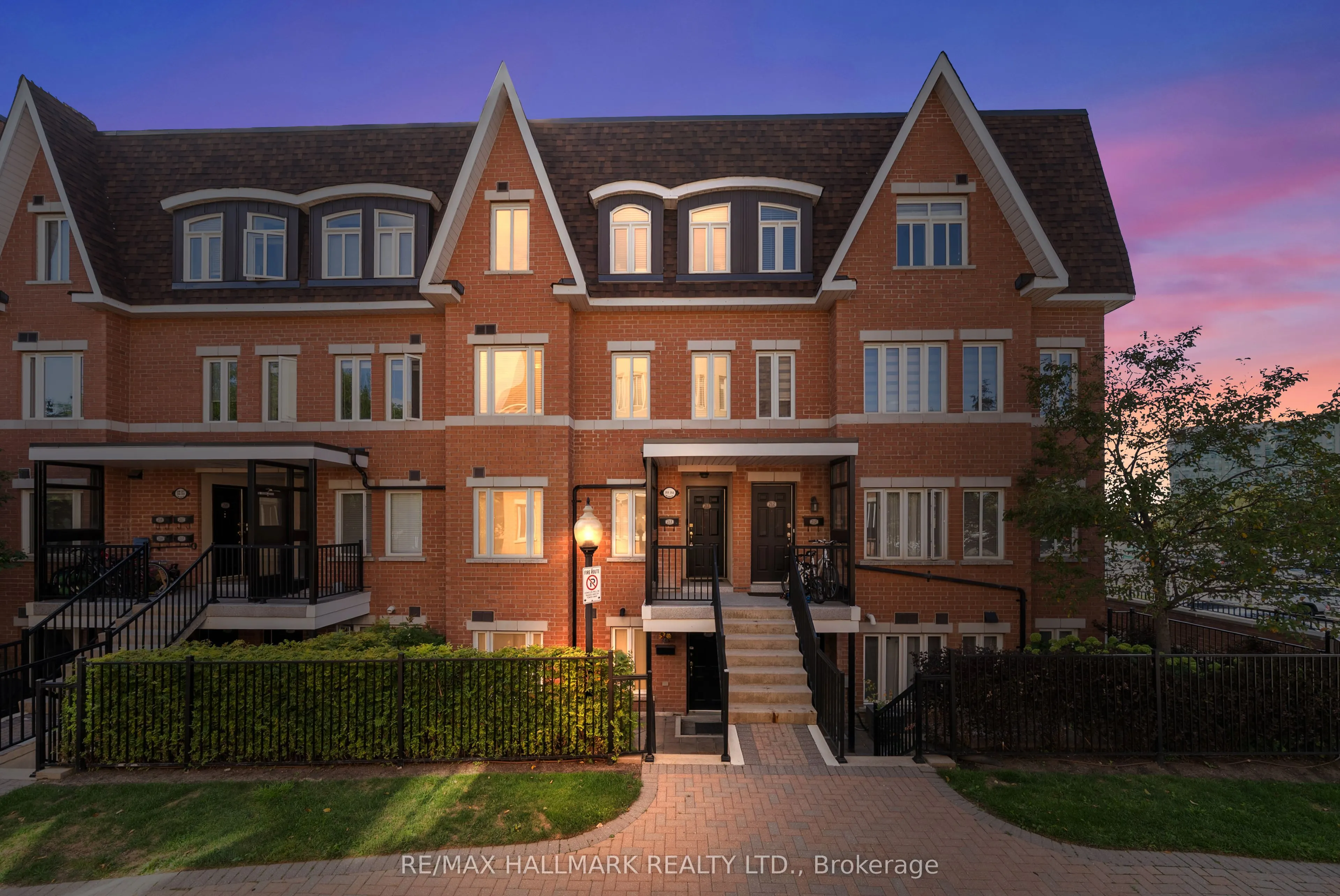 308 John Street, #213