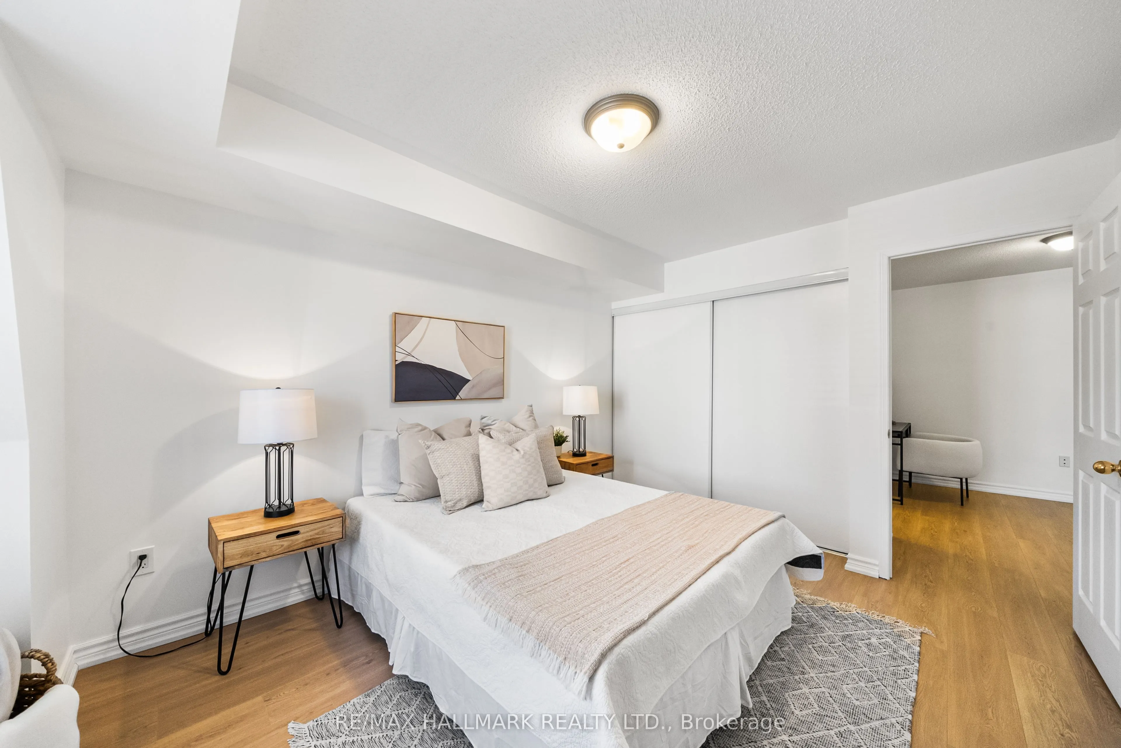 308 John Street, #213