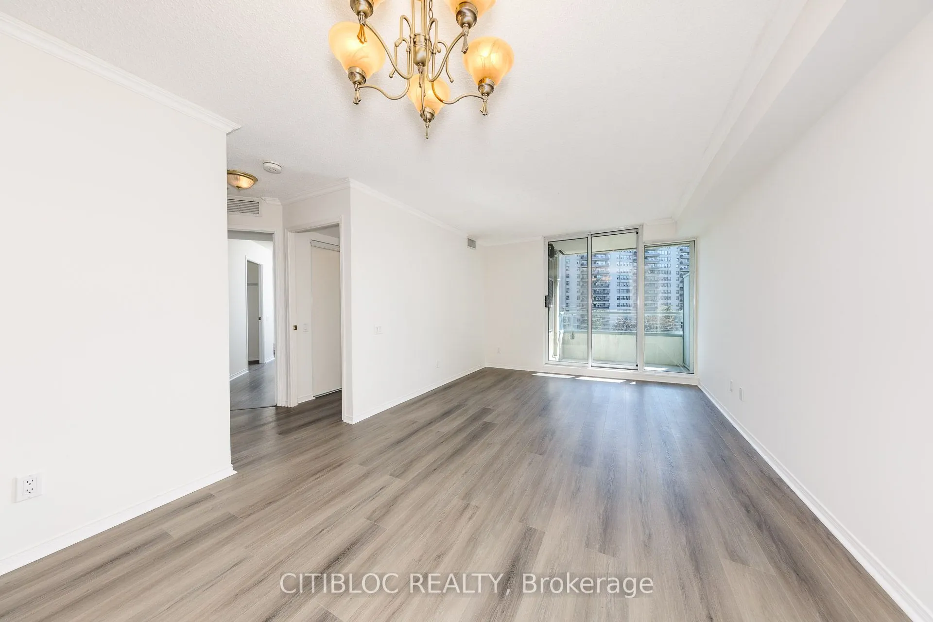 1 Emerald Lane, #508