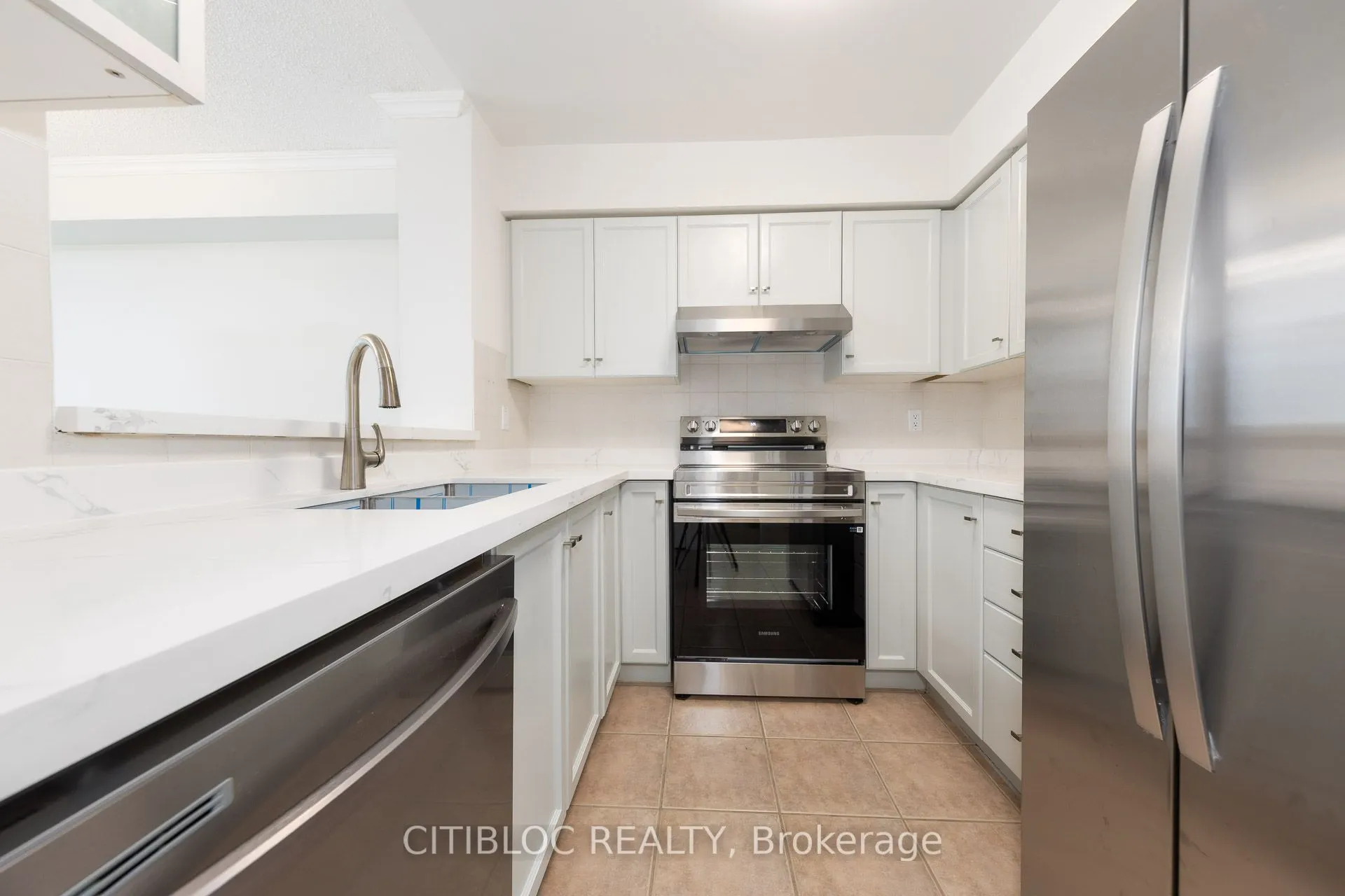 1 Emerald Lane, #508