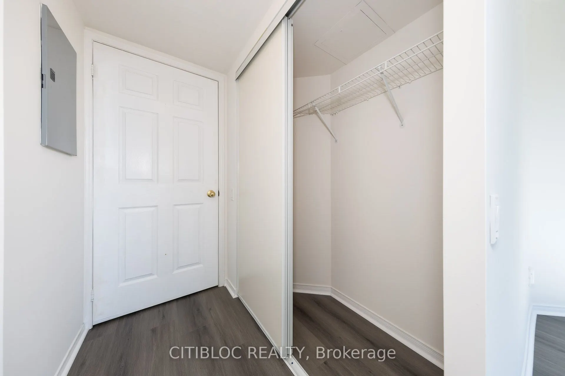 1 Emerald Lane, #508