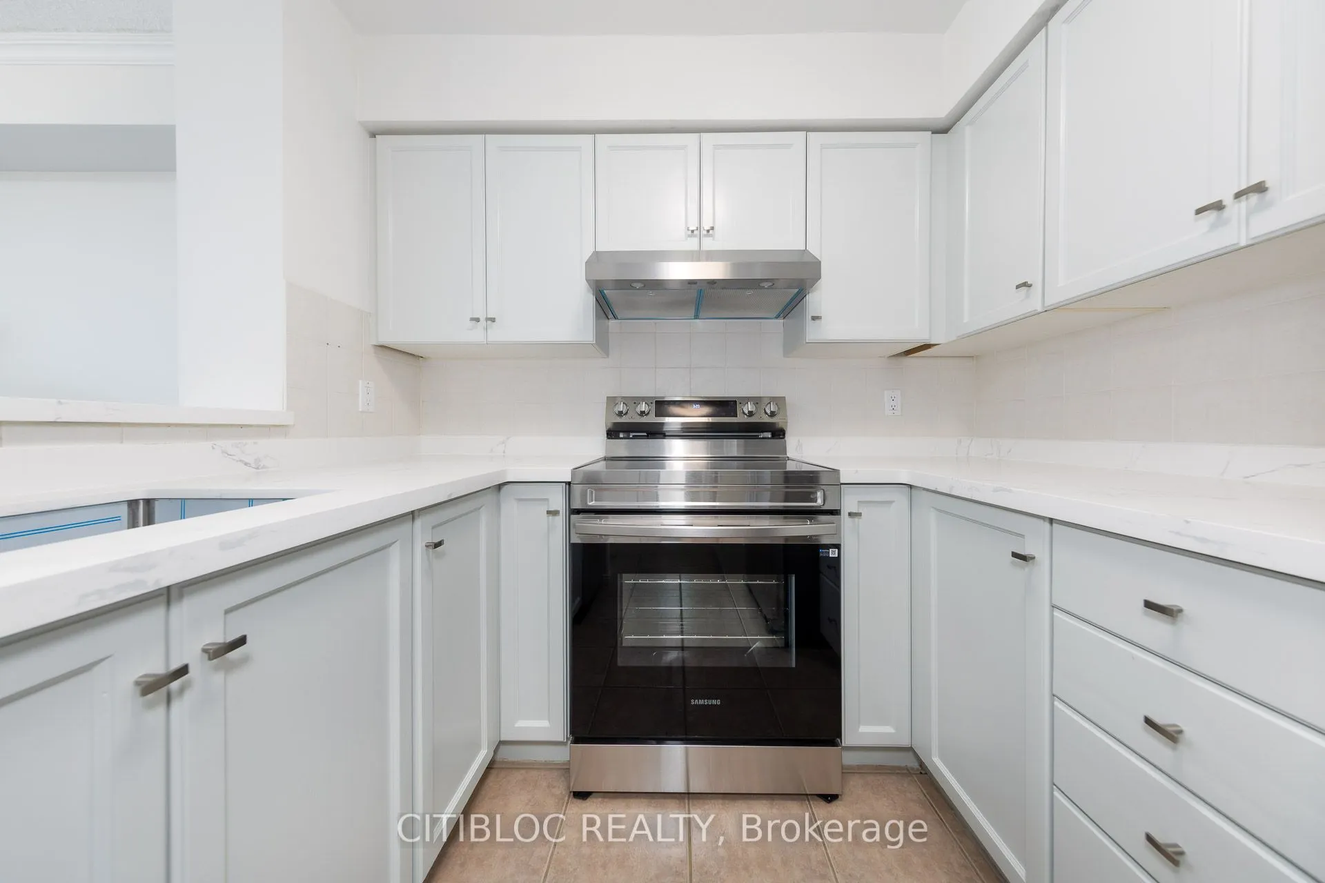 1 Emerald Lane, #508