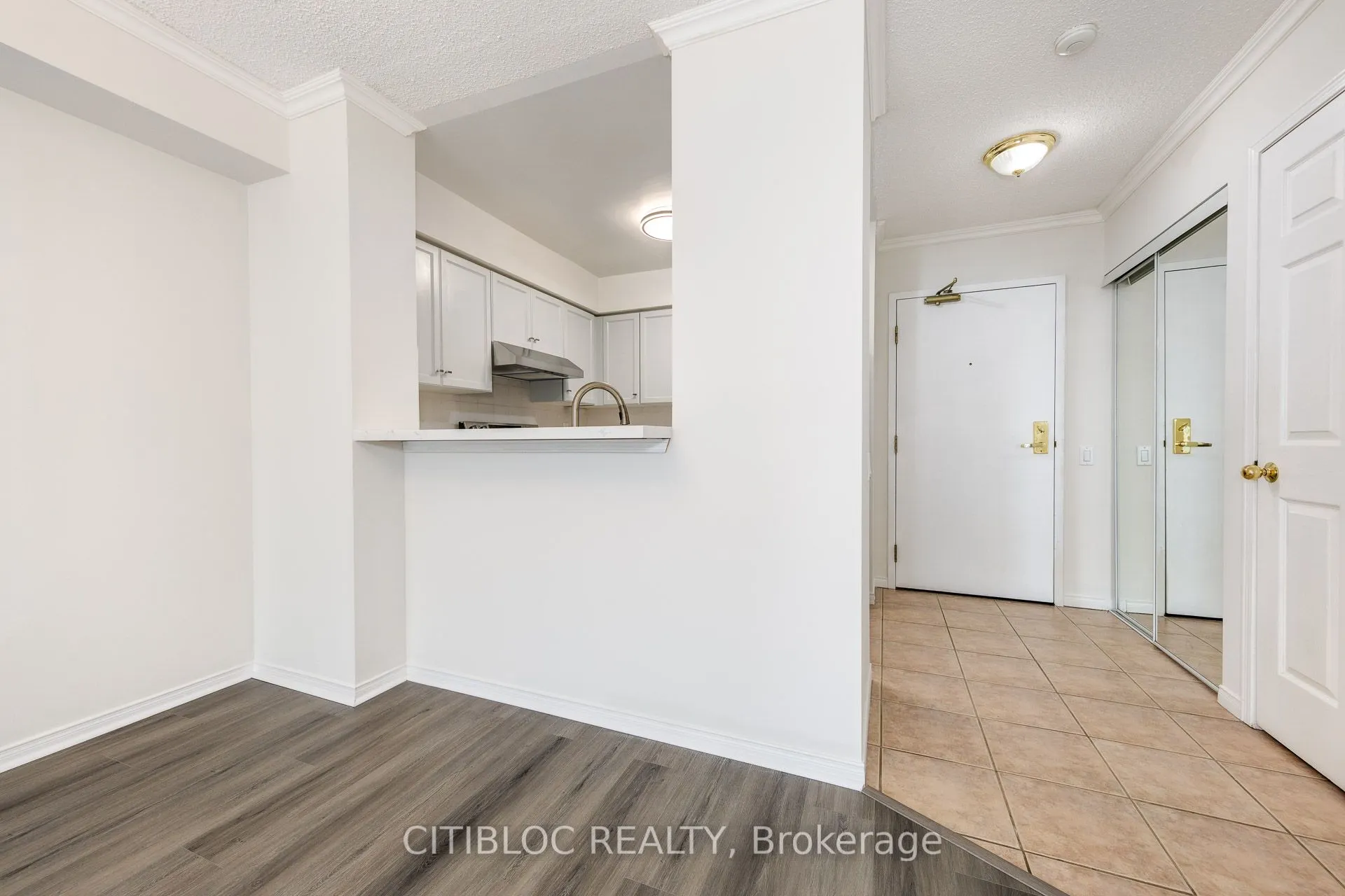 1 Emerald Lane, #508