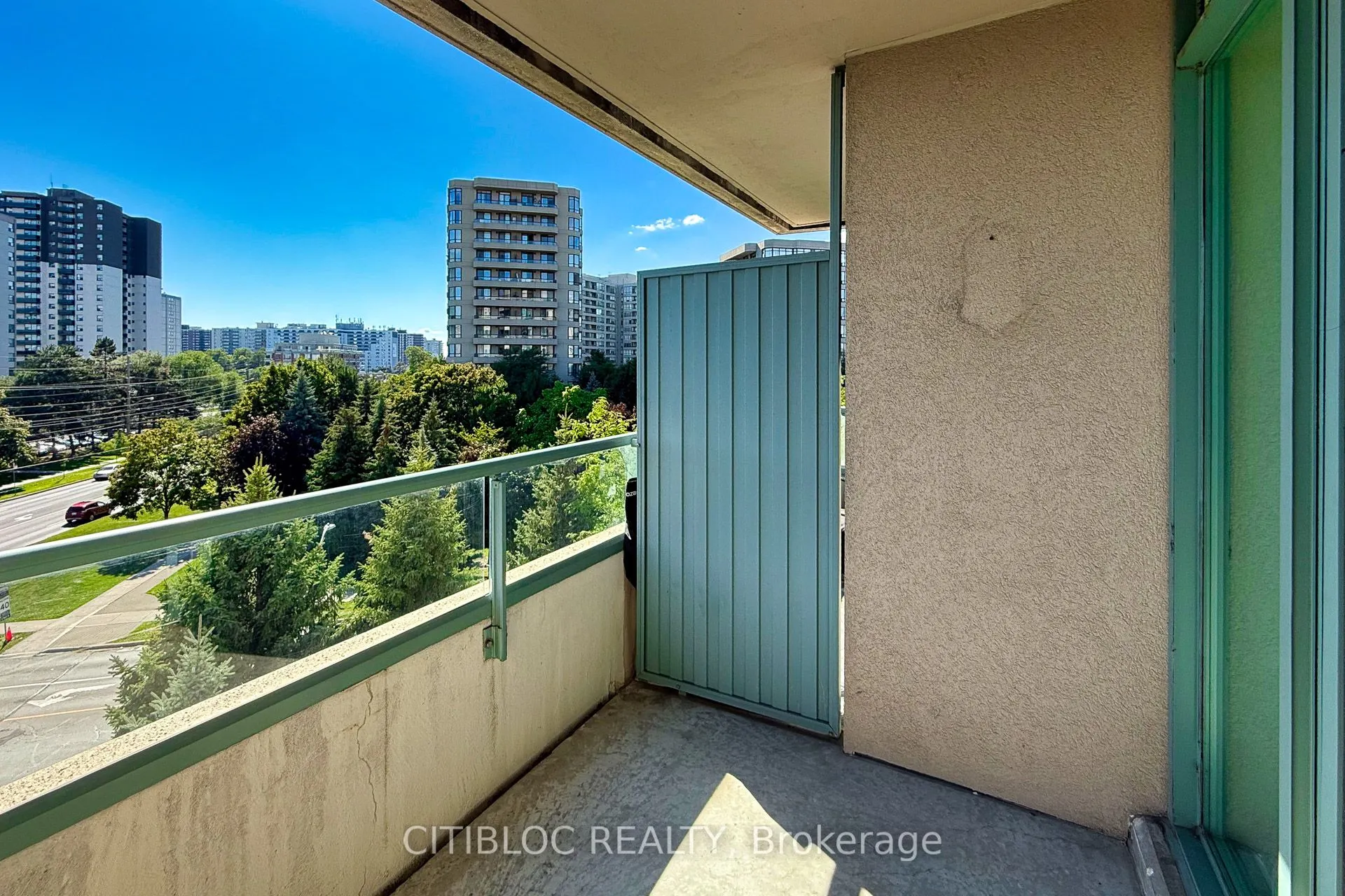 1 Emerald Lane, #508