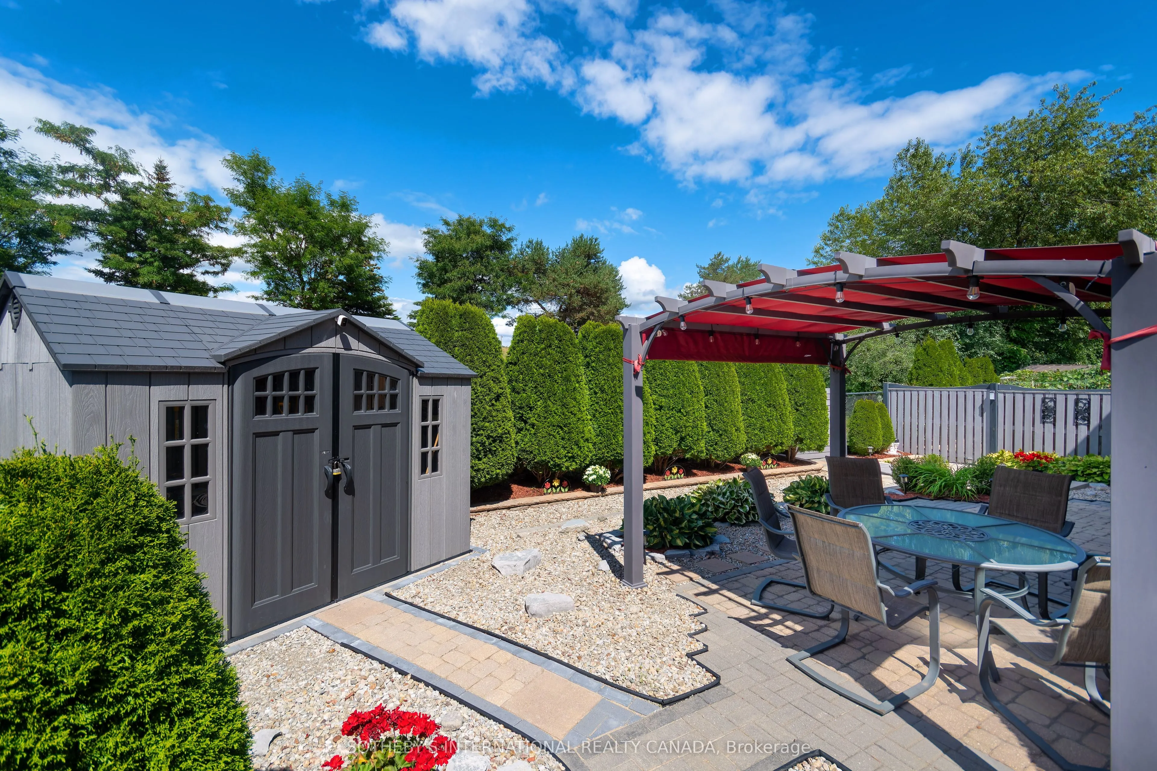 52 Monteith Crescent