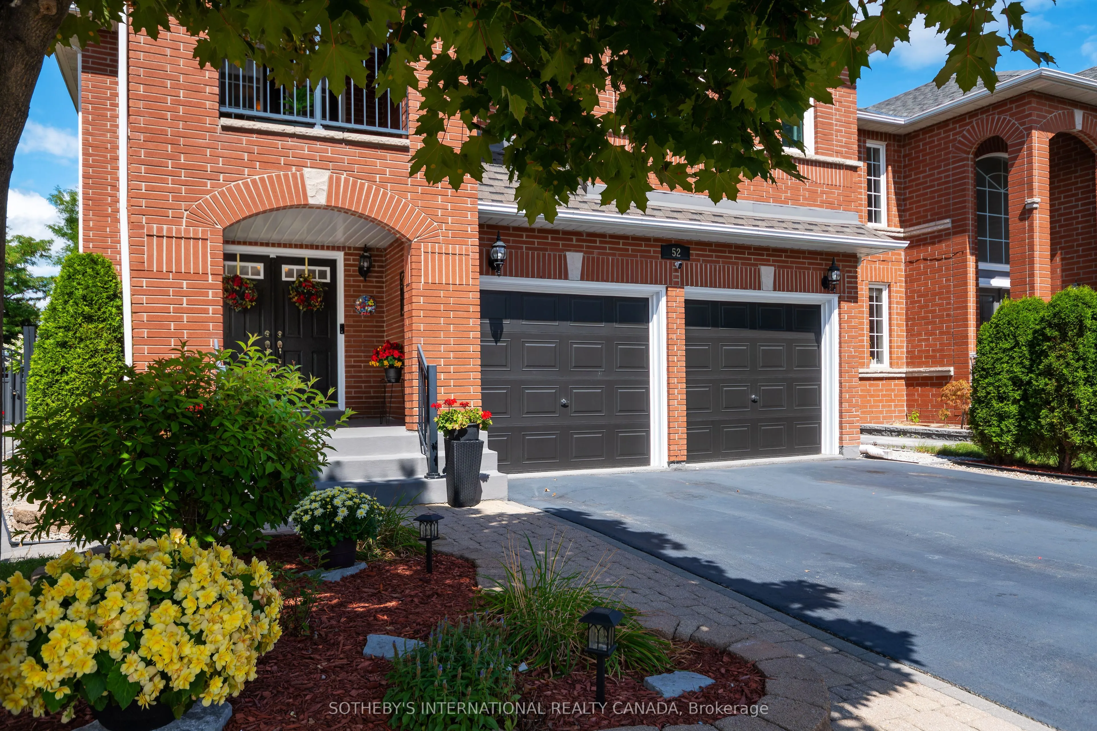 52 Monteith Crescent