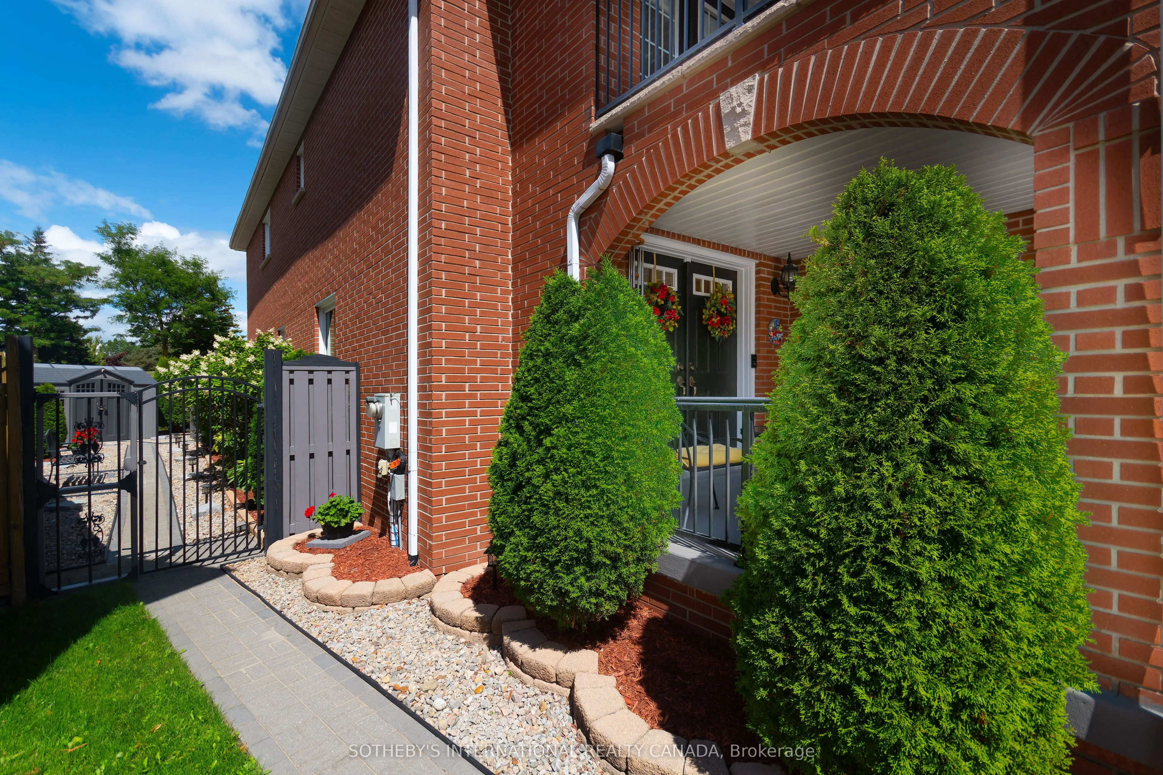 52 Monteith Crescent