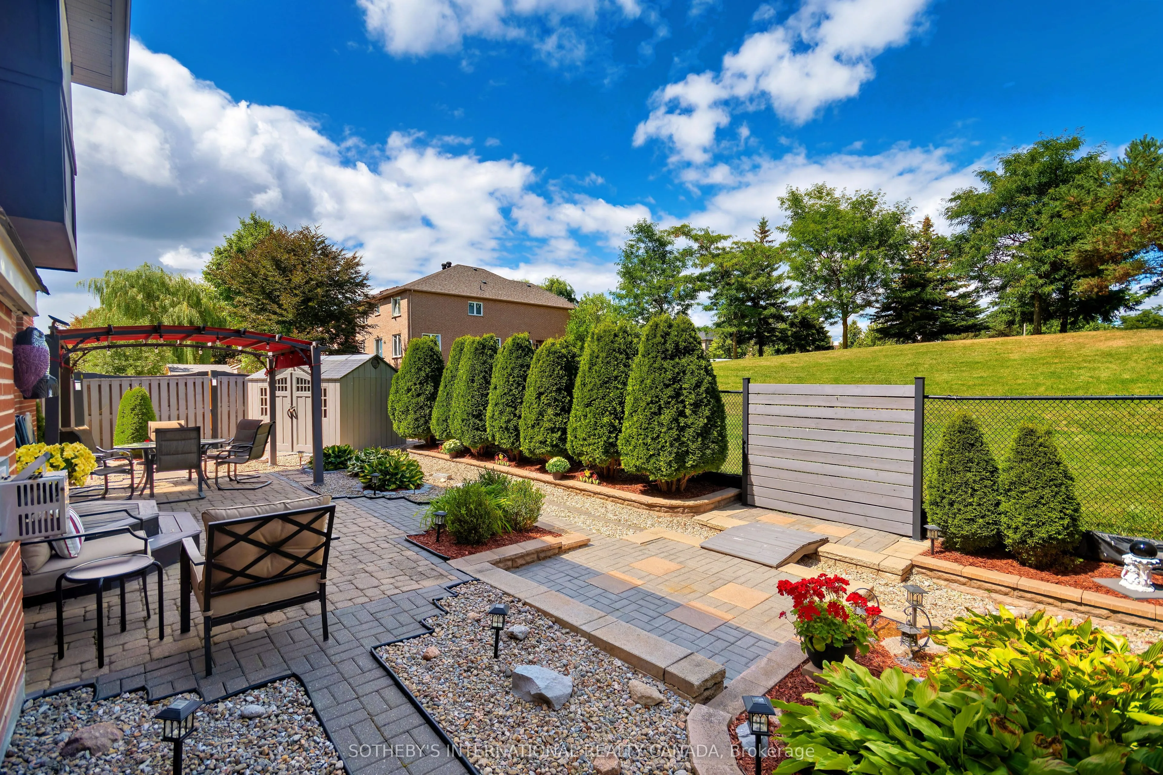 52 Monteith Crescent