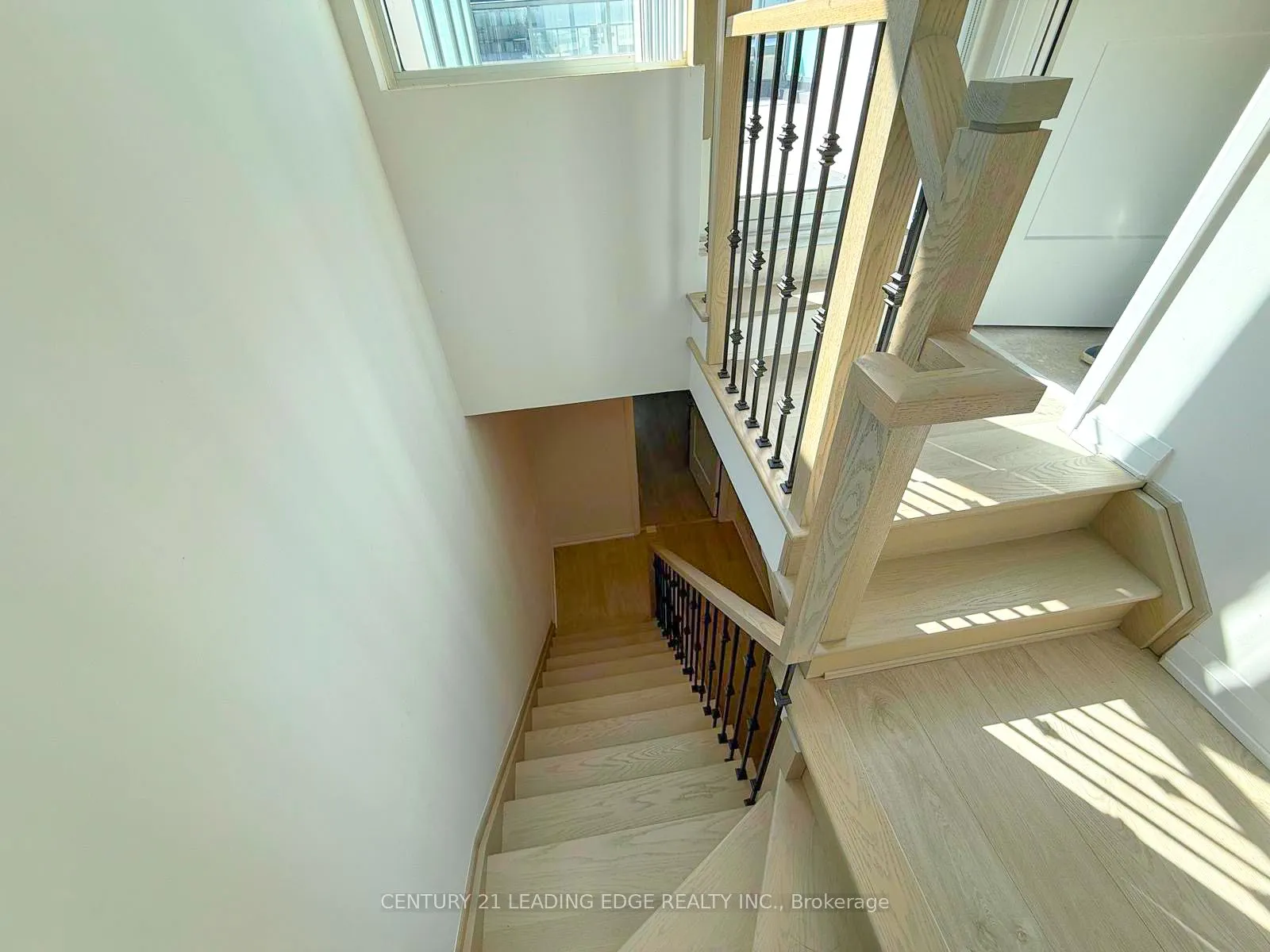 1050 Portage Parkway, #39
