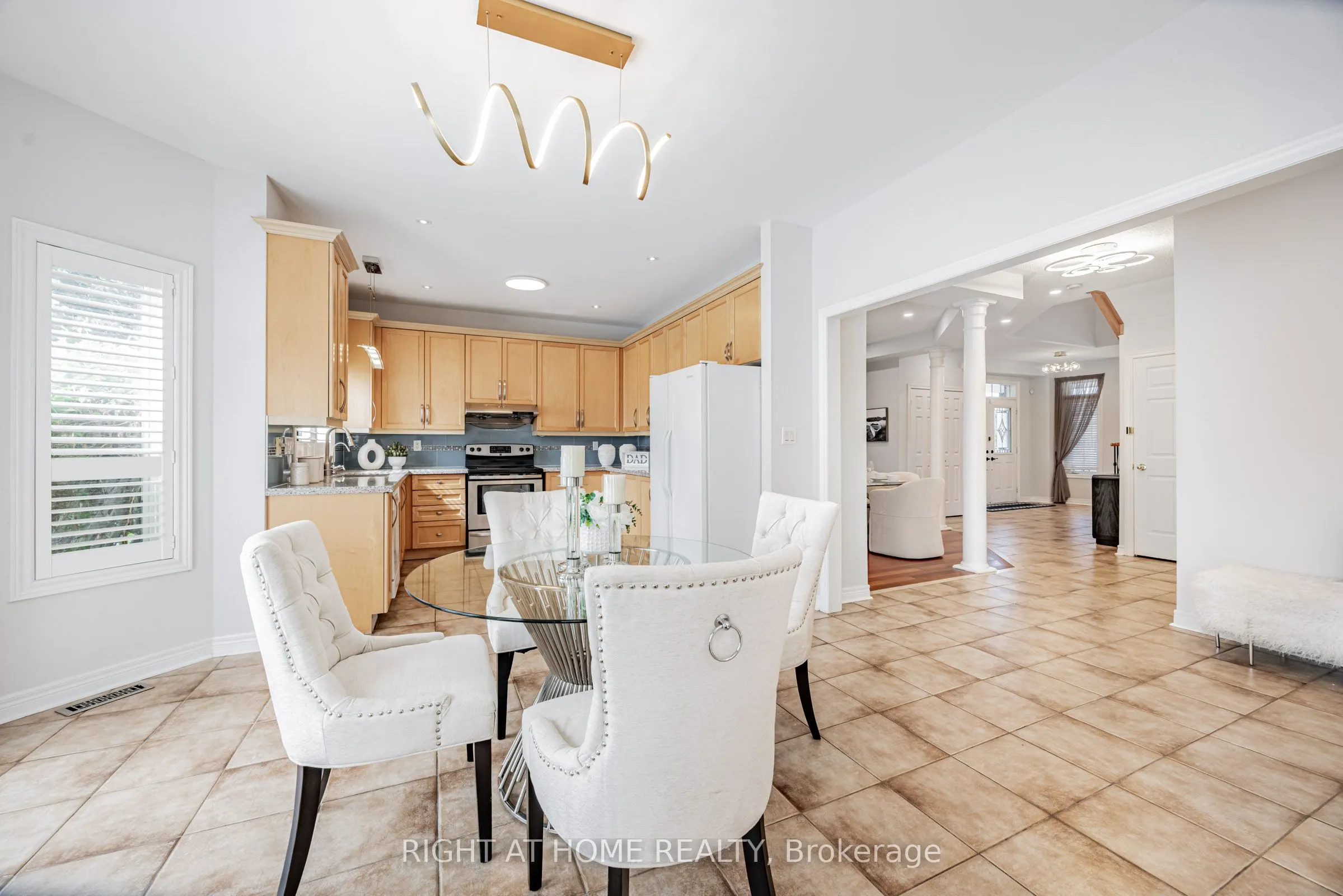 122 Annina Crescent