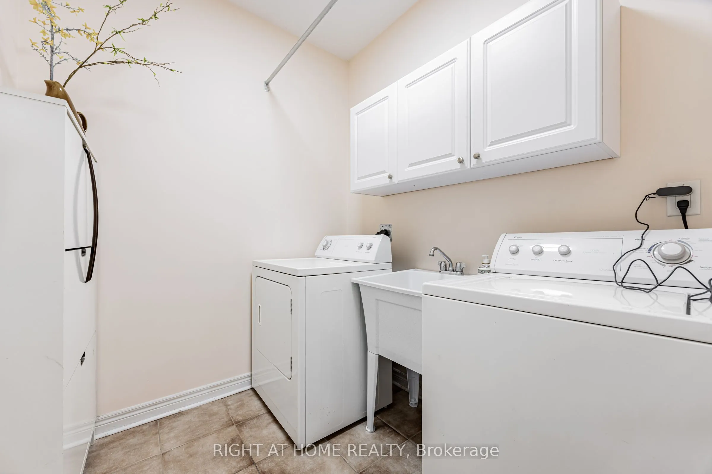 122 Annina Crescent
