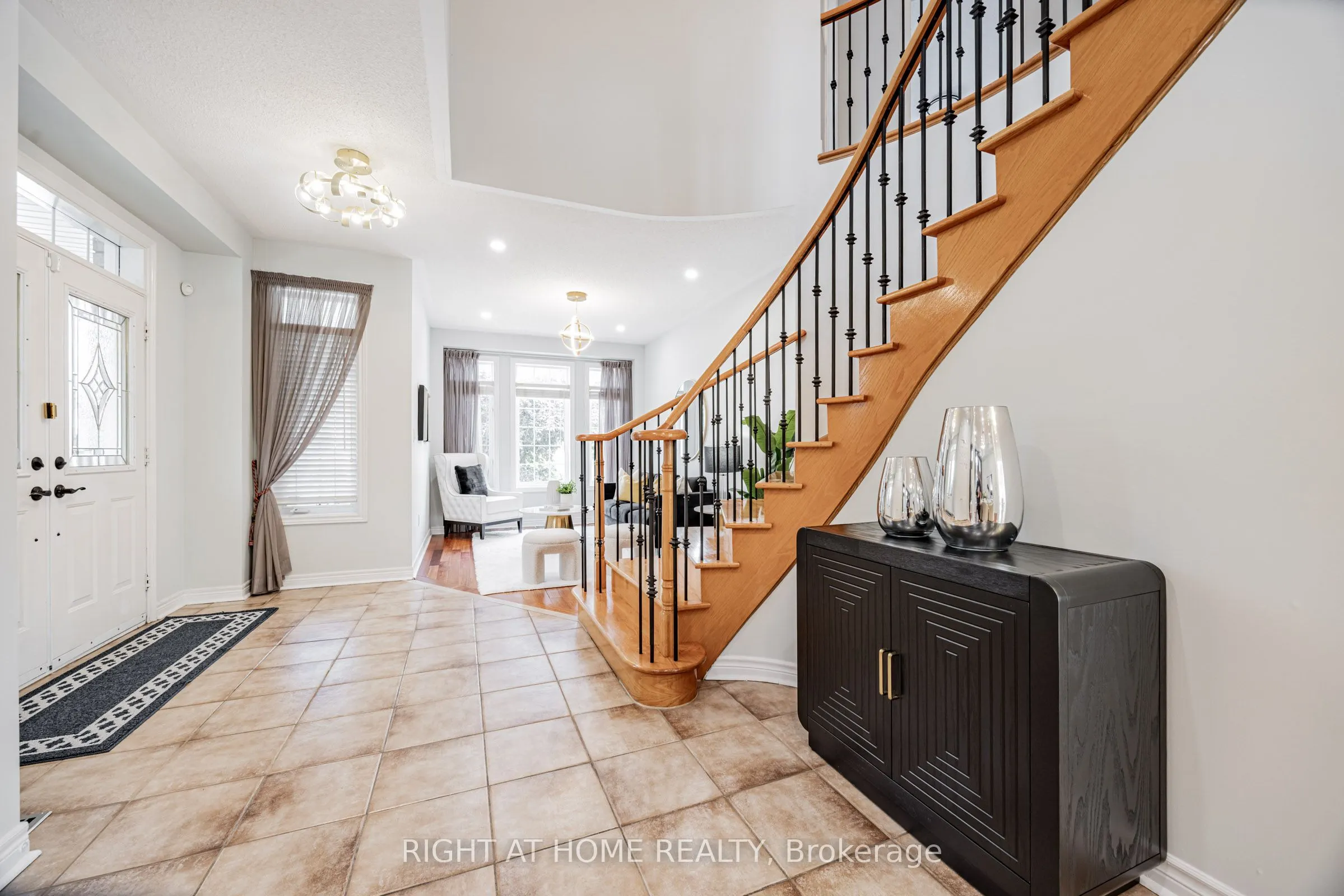 122 Annina Crescent