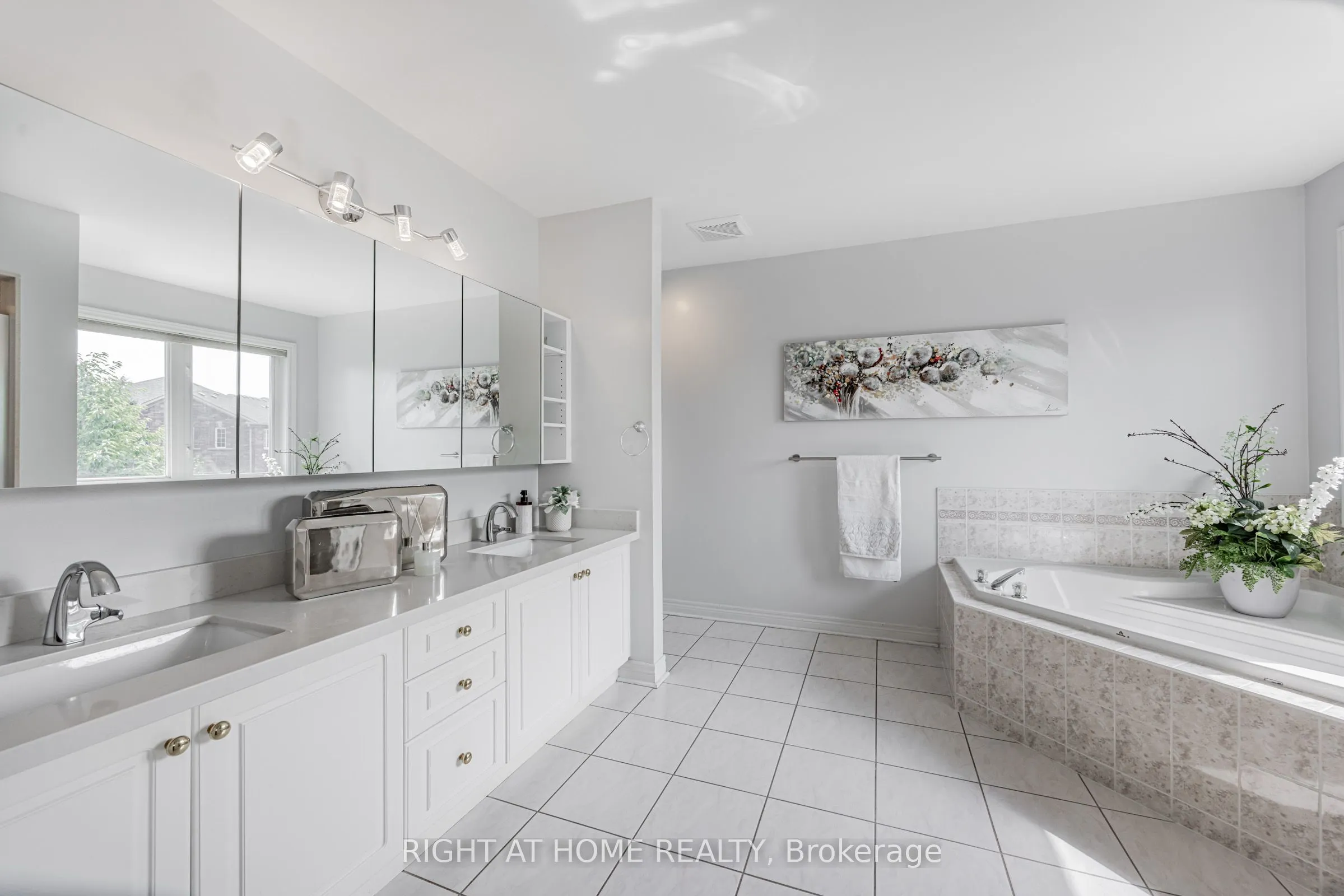 122 Annina Crescent