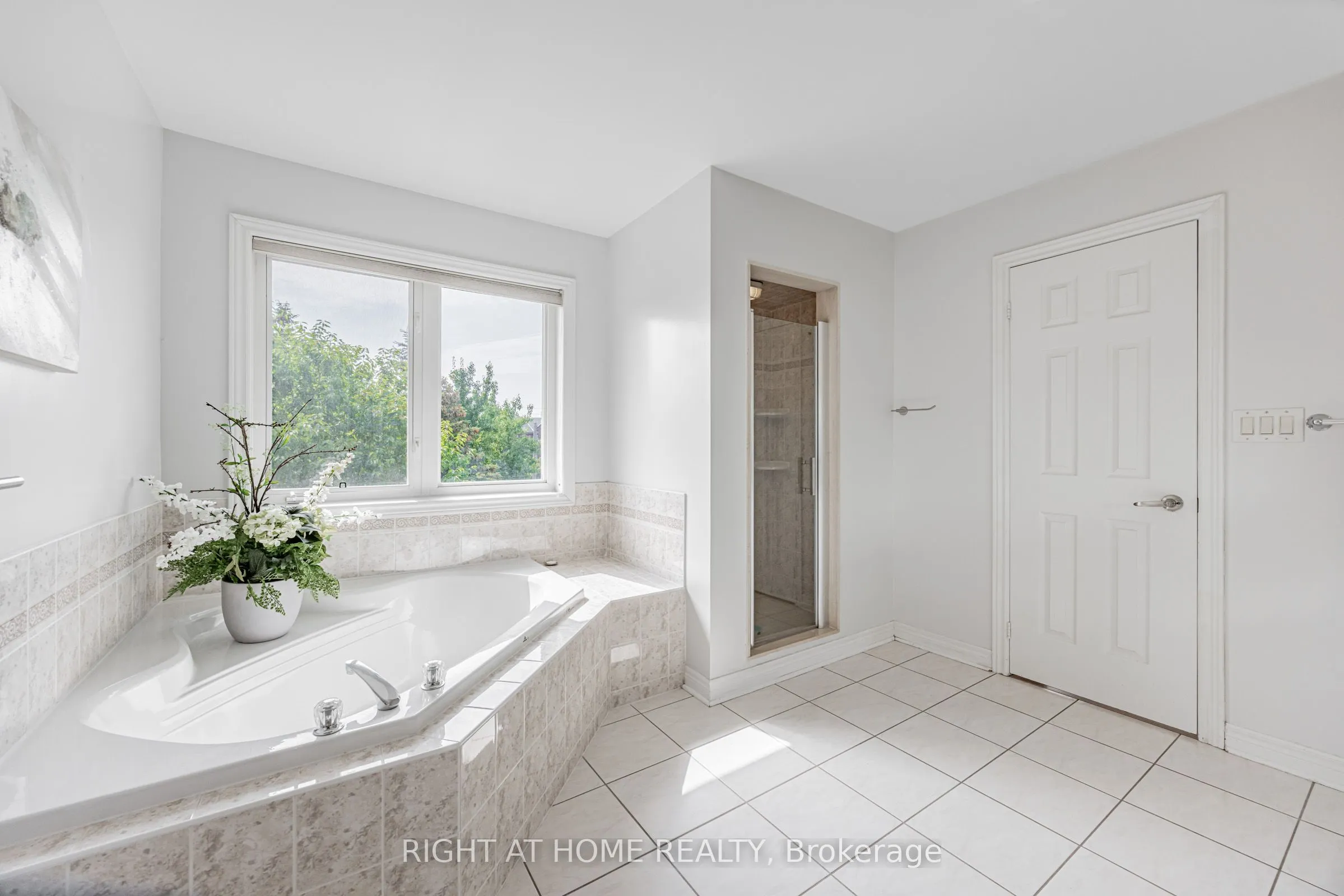 122 Annina Crescent