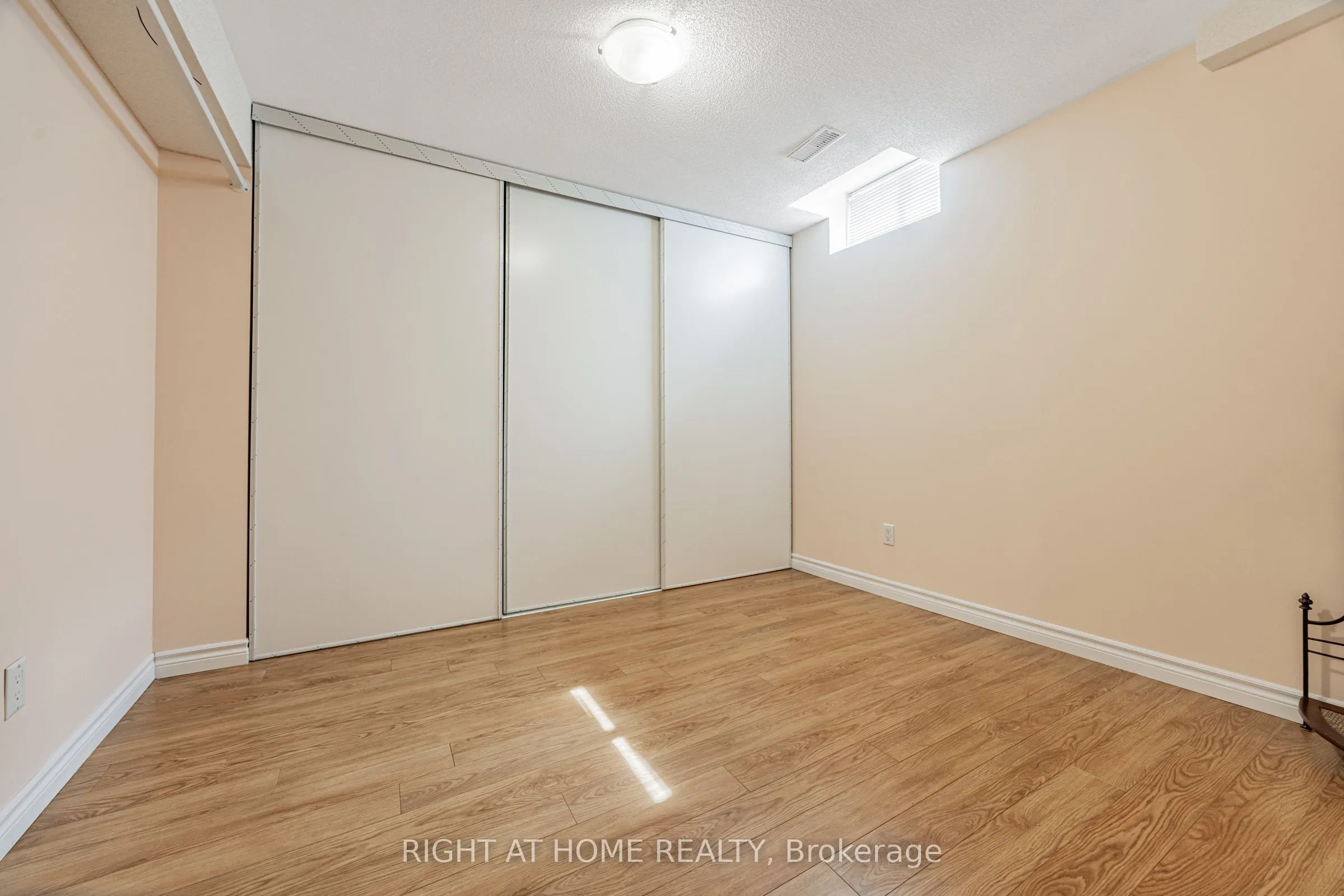 122 Annina Crescent