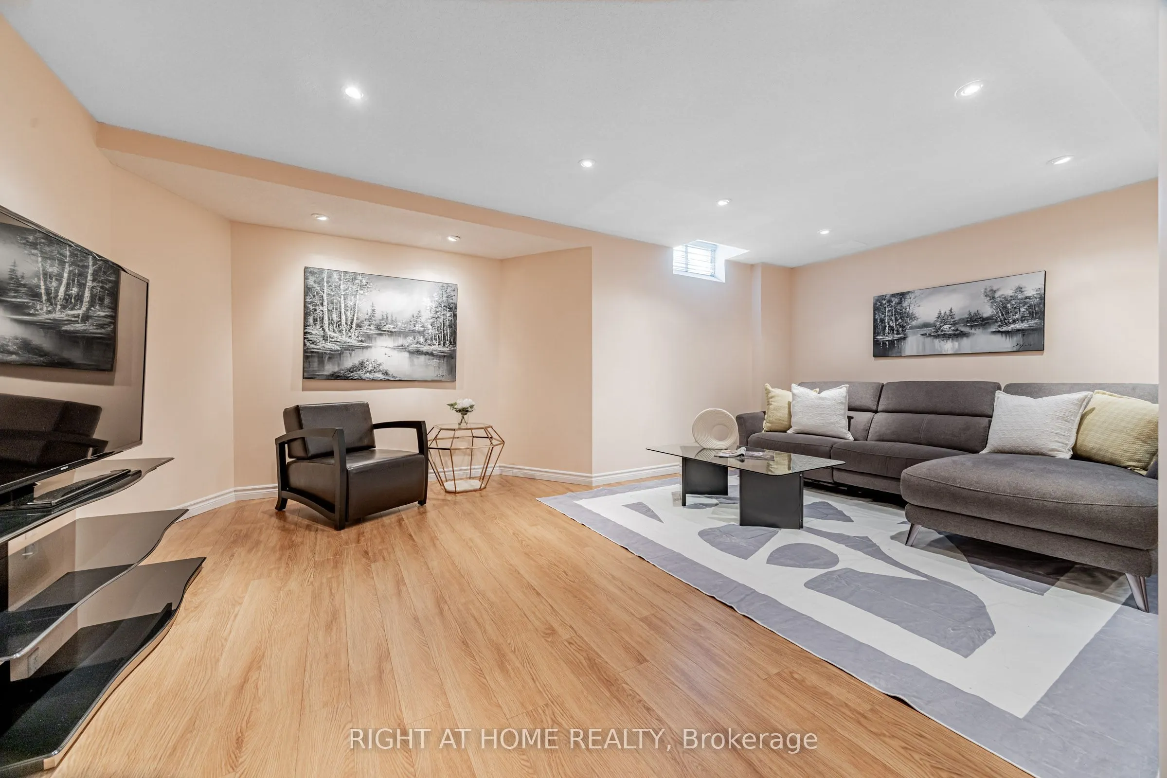 122 Annina Crescent