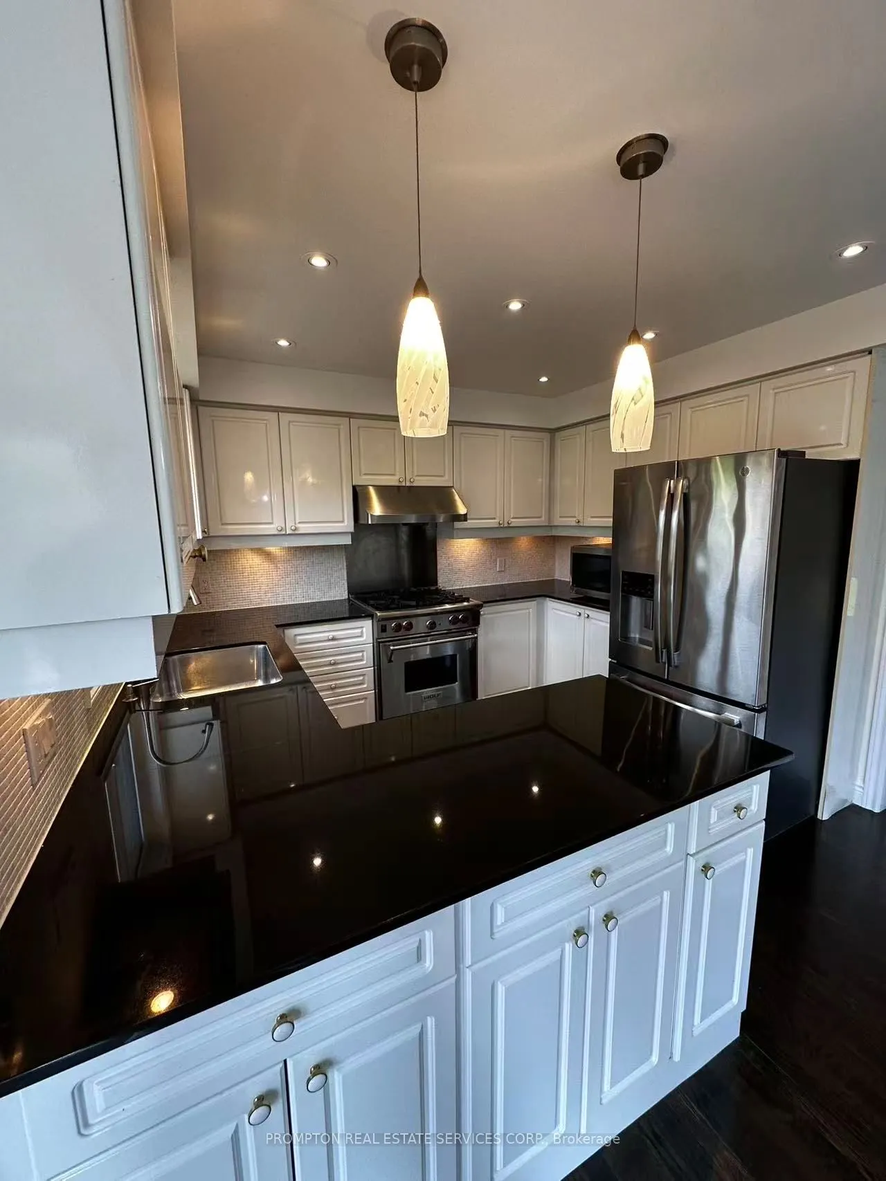 32 Charrington Crescent