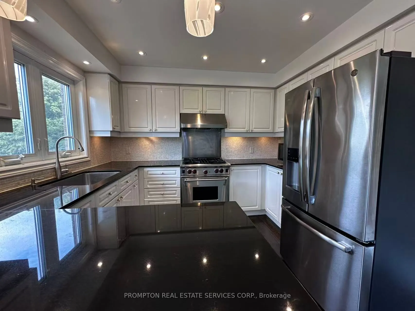 32 Charrington Crescent