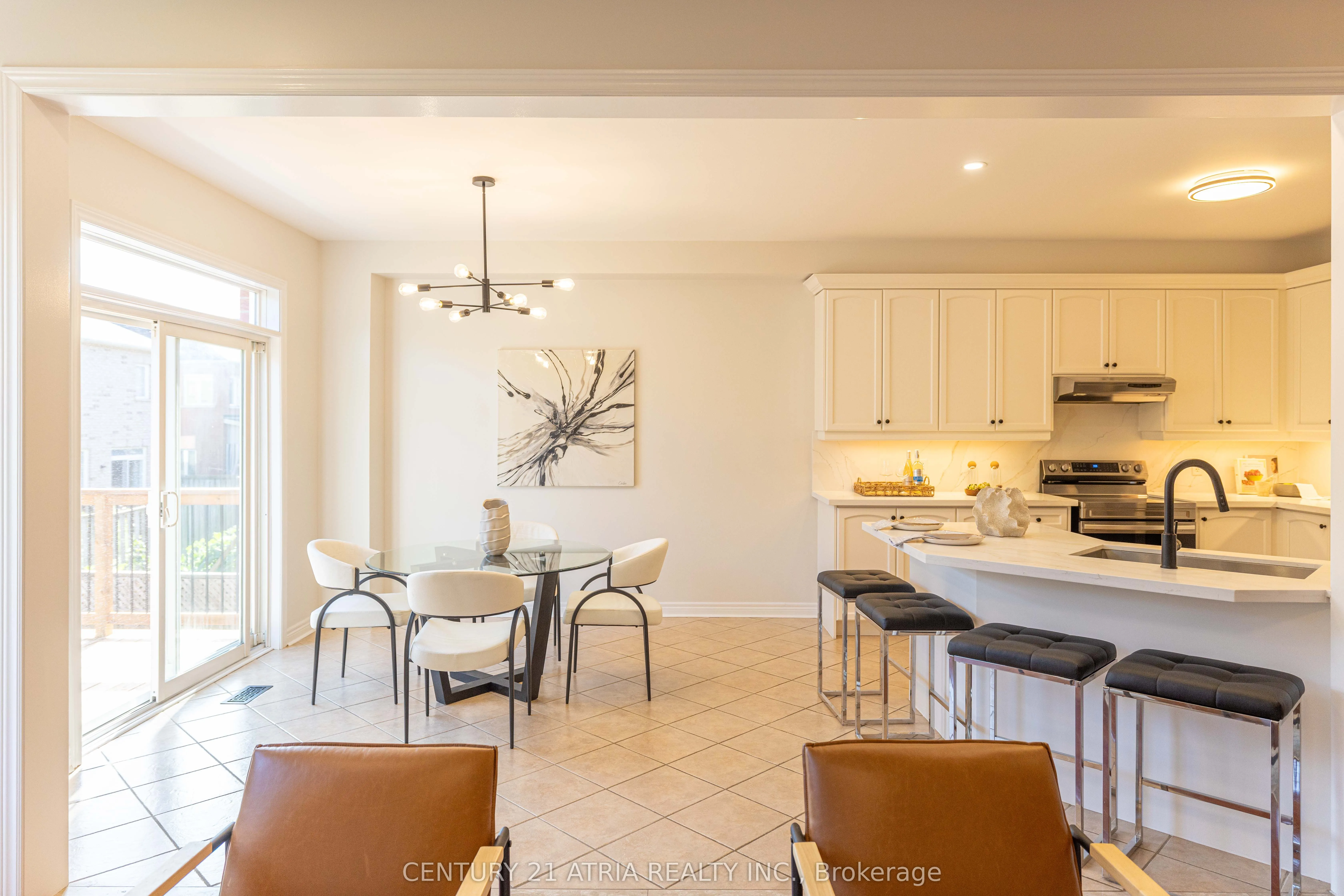 82 Adastra Crescent