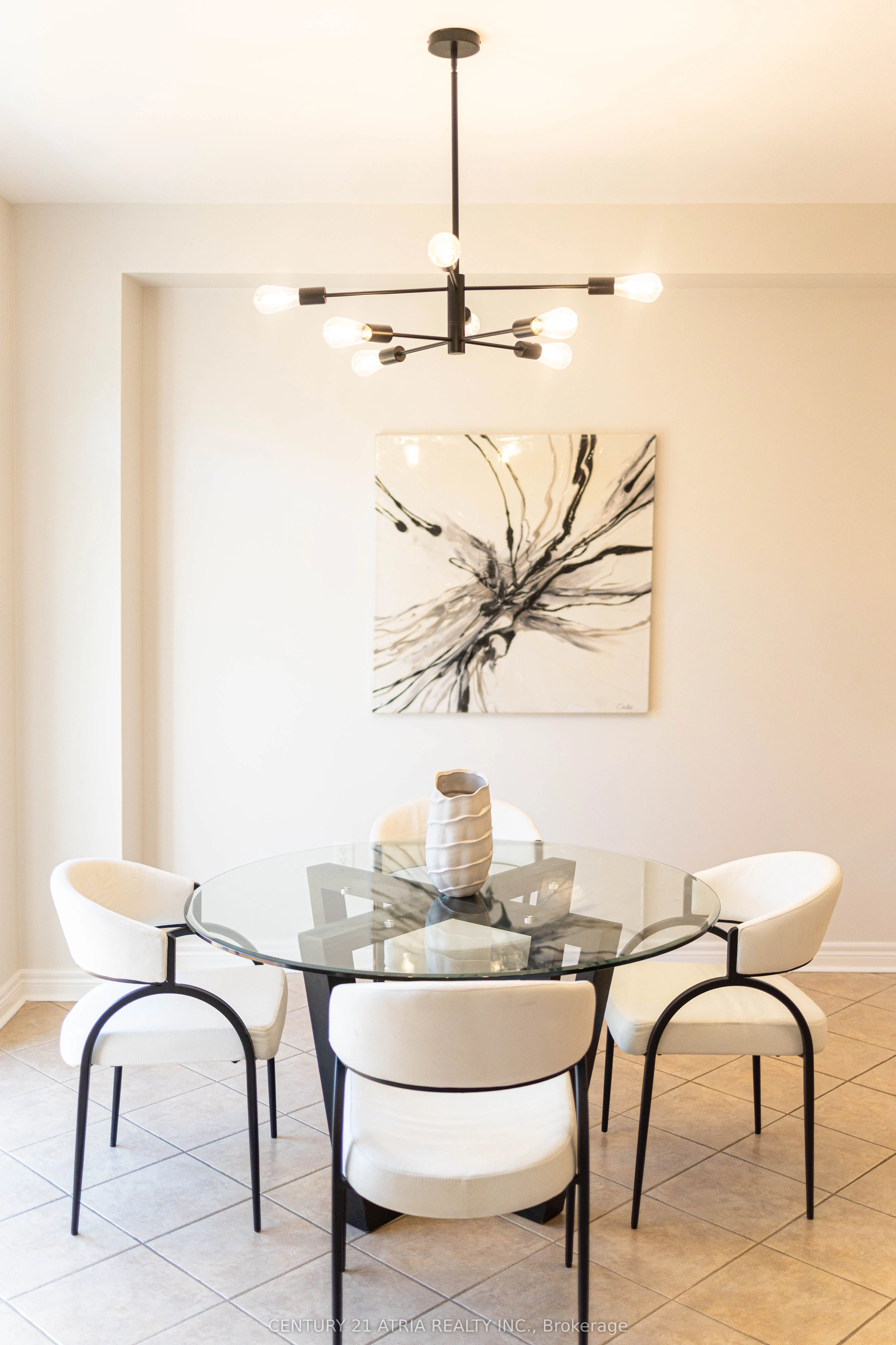 82 Adastra Crescent