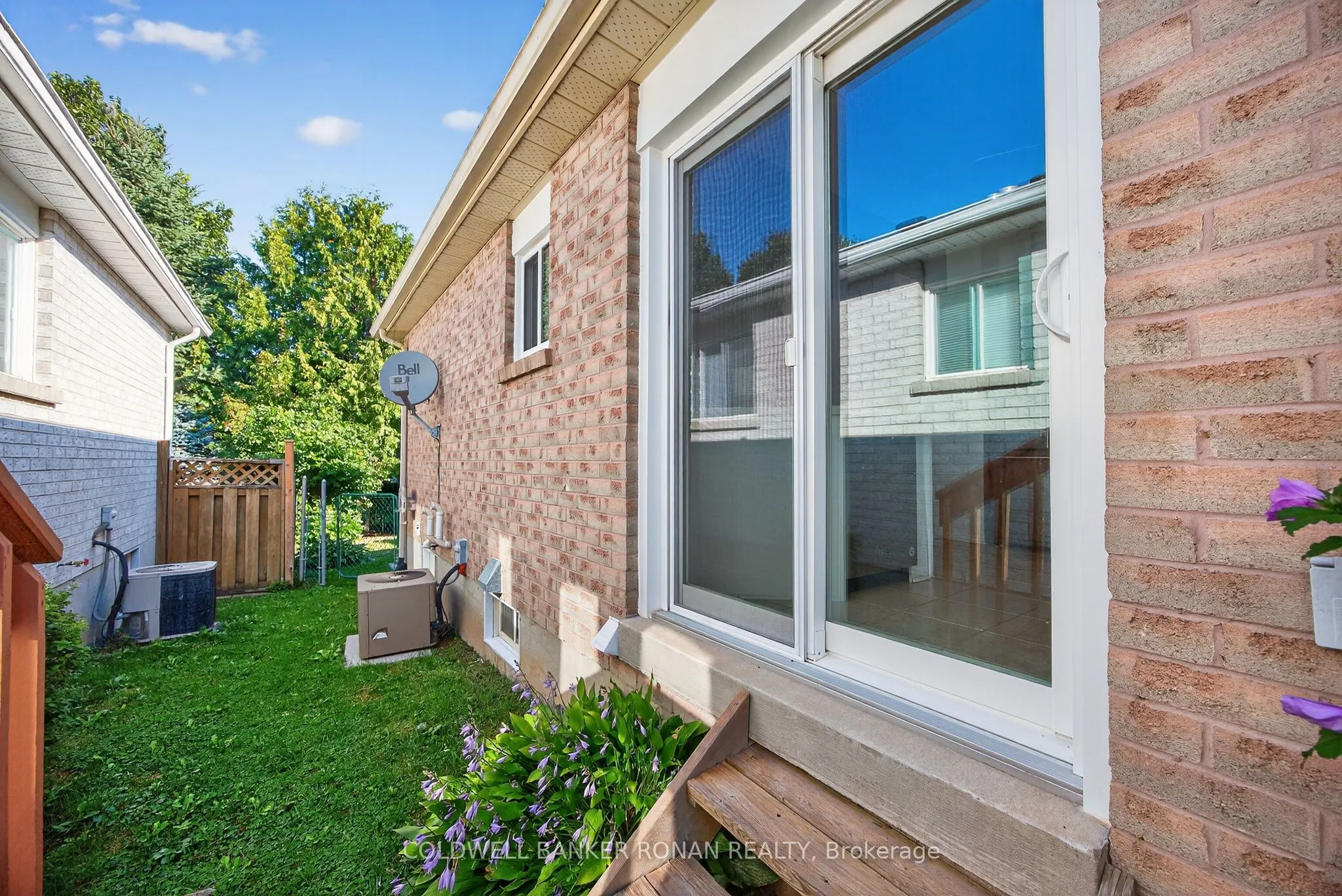 87 Gray Avenue