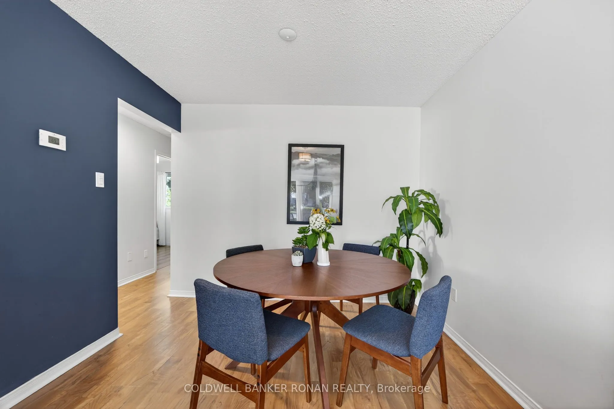 87 Gray Avenue