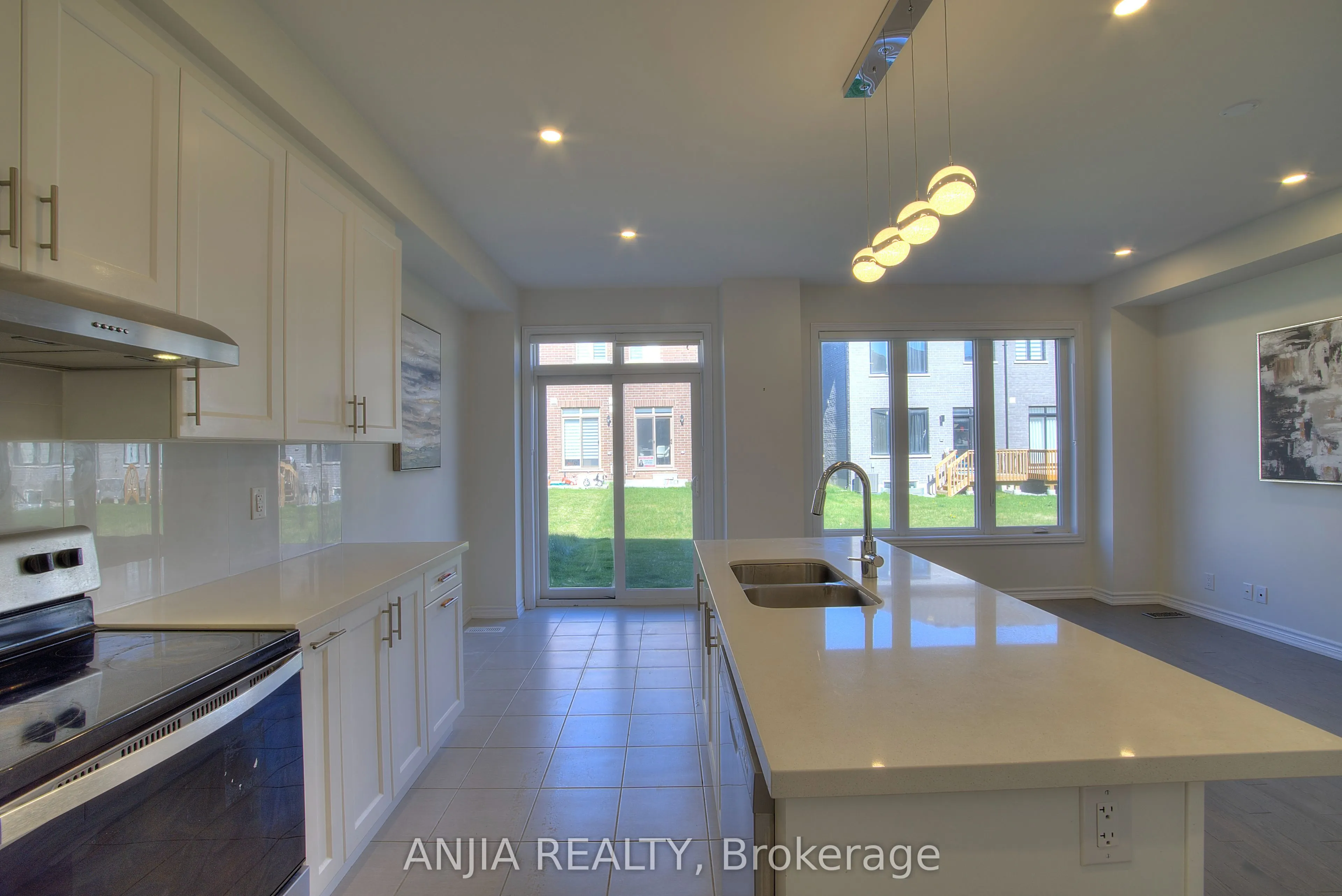 69 Freeman Williams Street