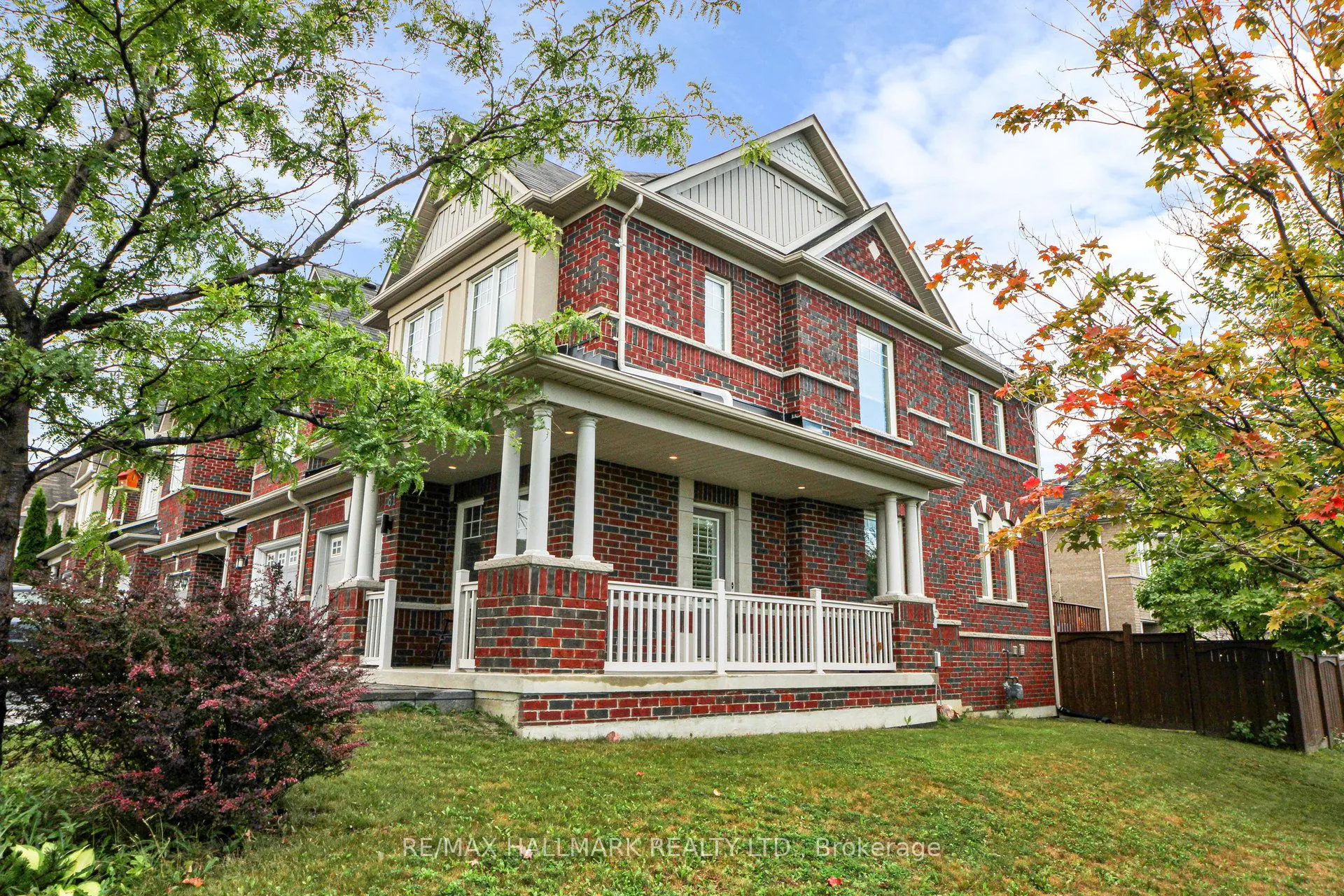 81 Thatcher Crescent