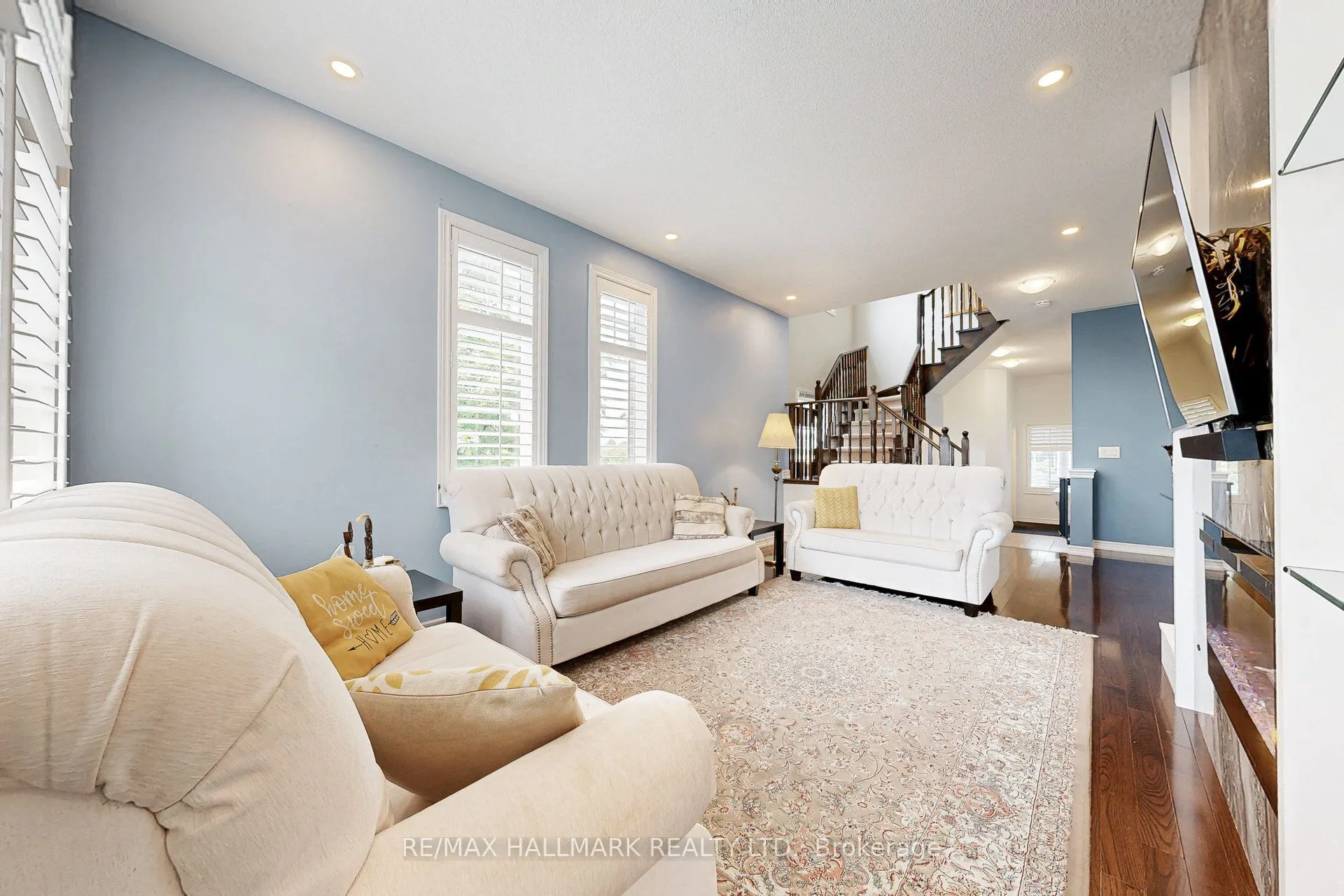 81 Thatcher Crescent