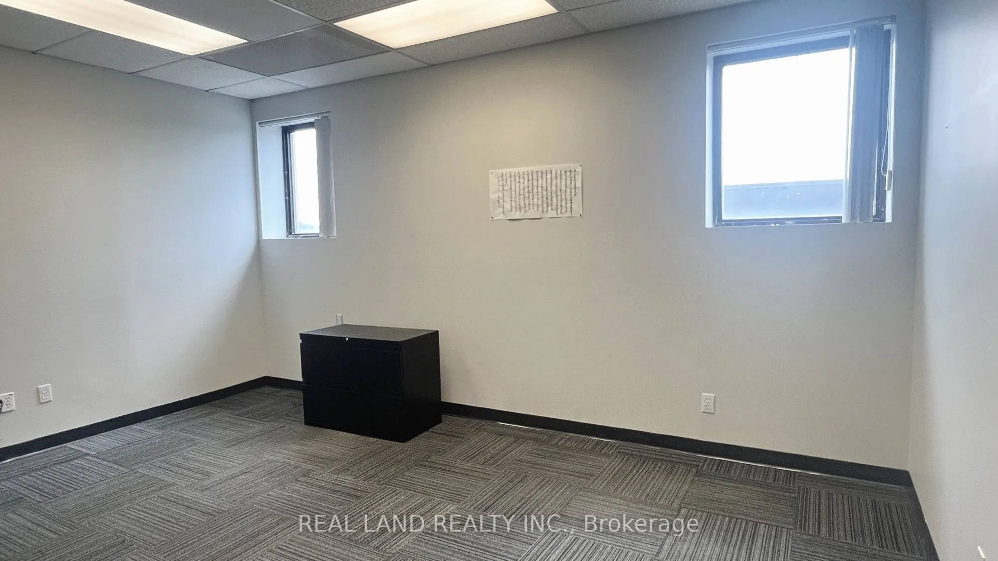 9030 Leslie Street, #202