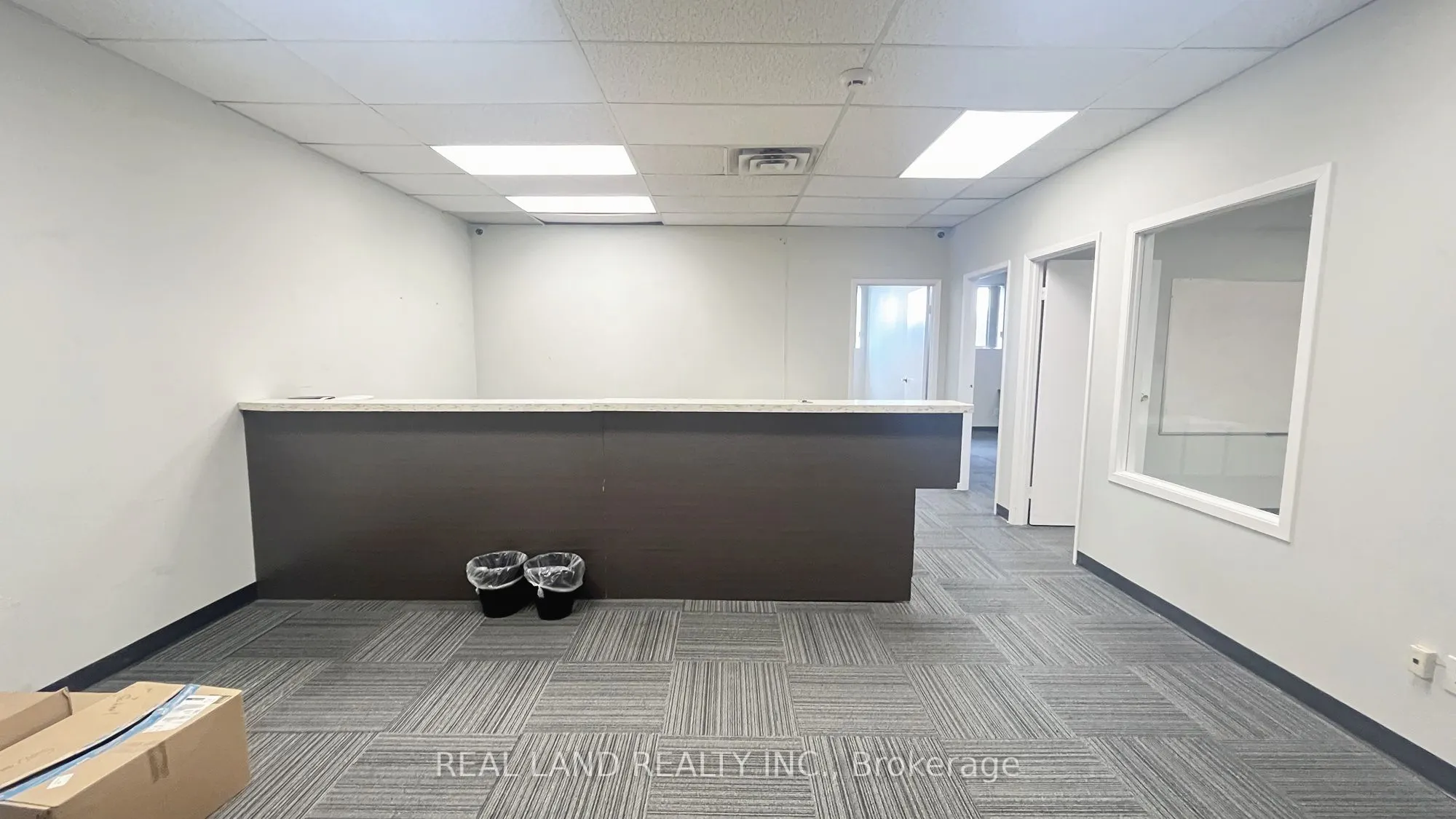 9030 Leslie Street, #202