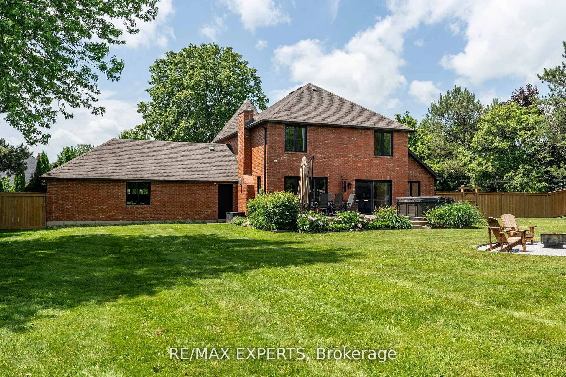 21 McCutcheon Avenue