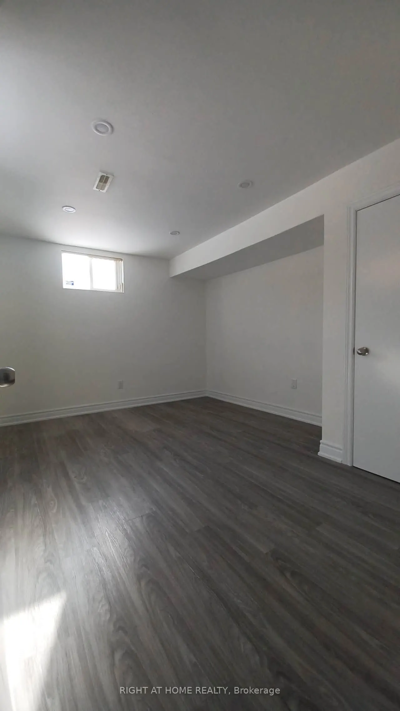 81 Oak Avenue, #Lower Unit