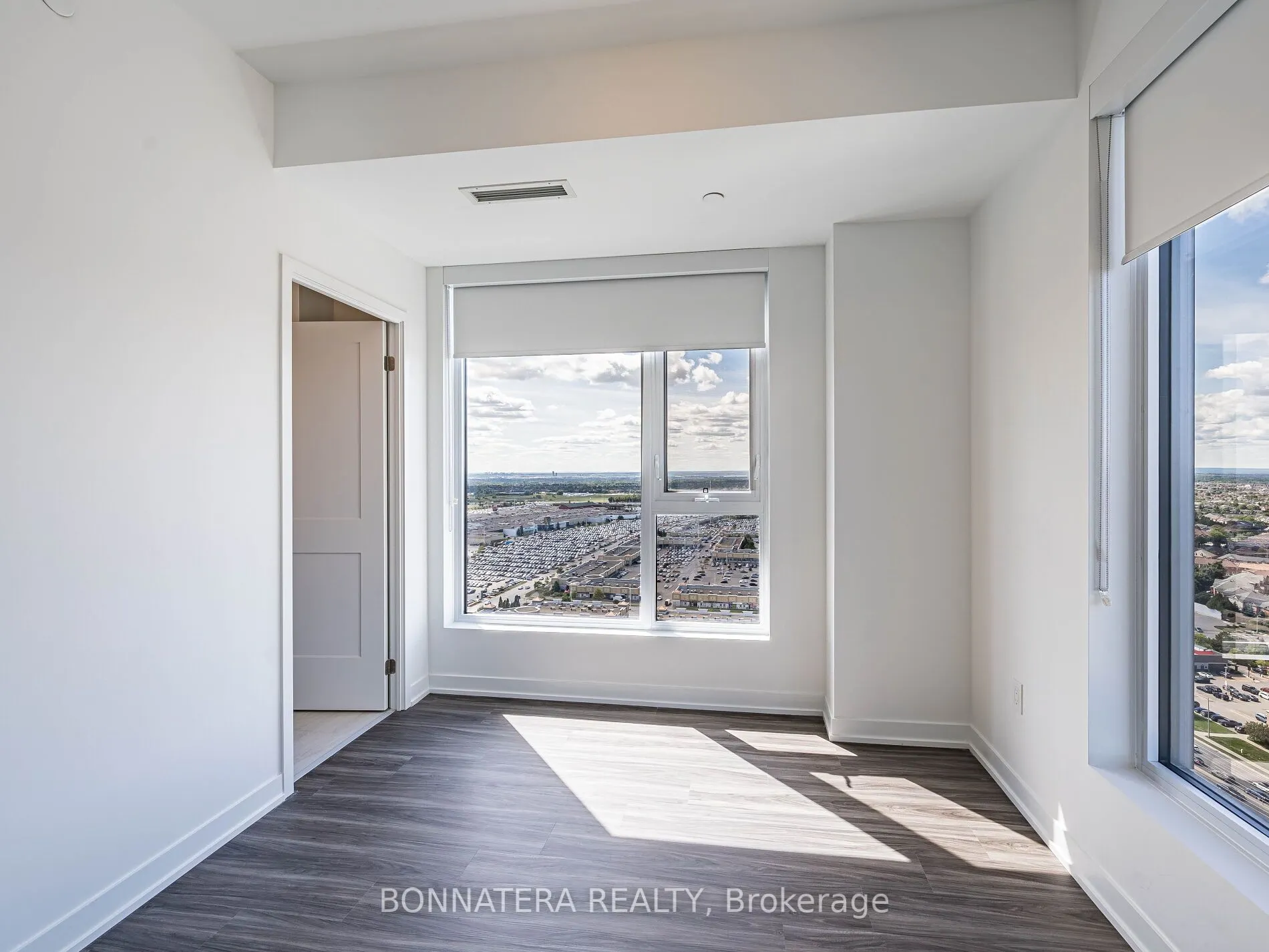 498 Caldari Road, #2424