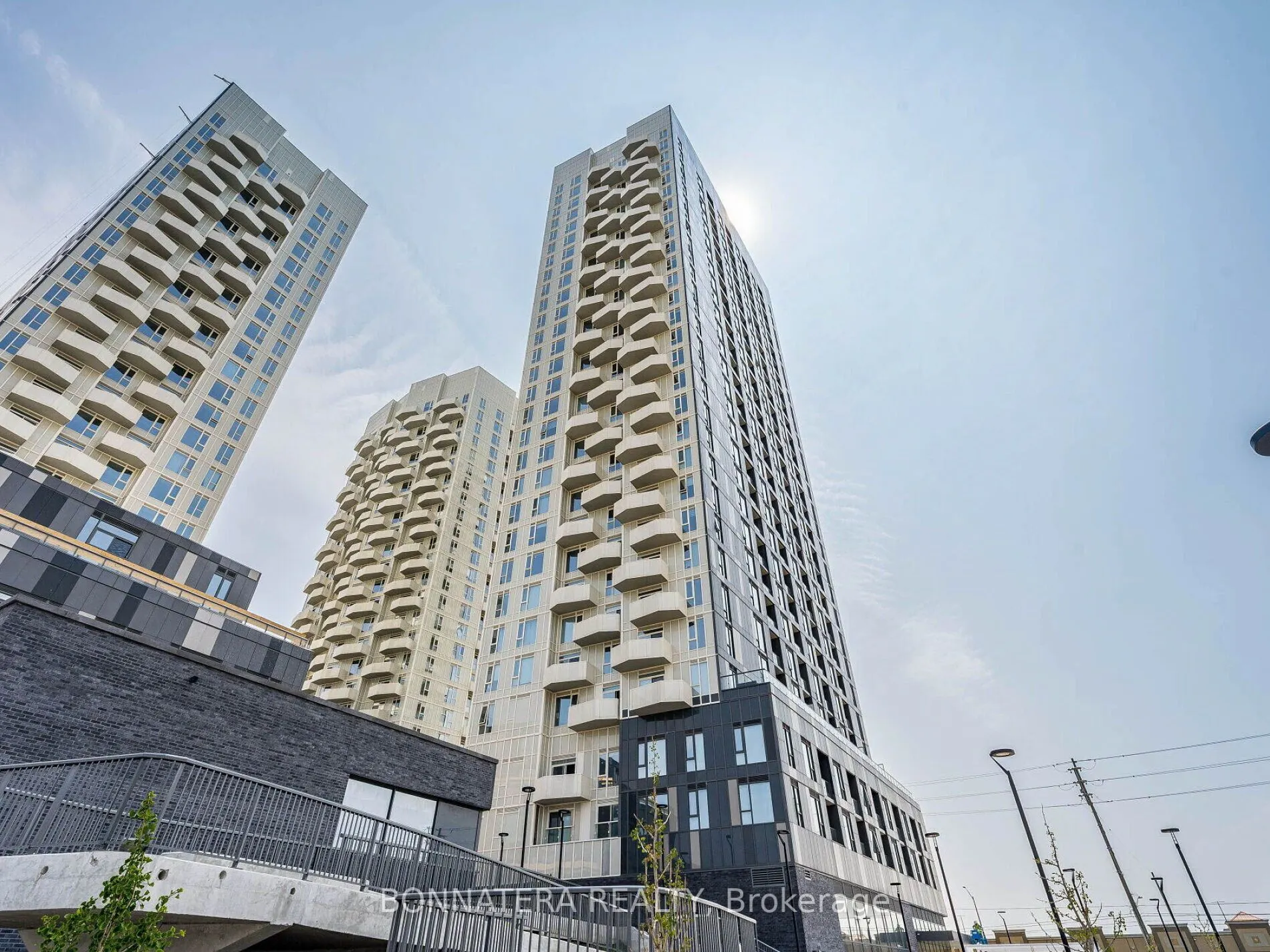 498 Caldari Road, #2424