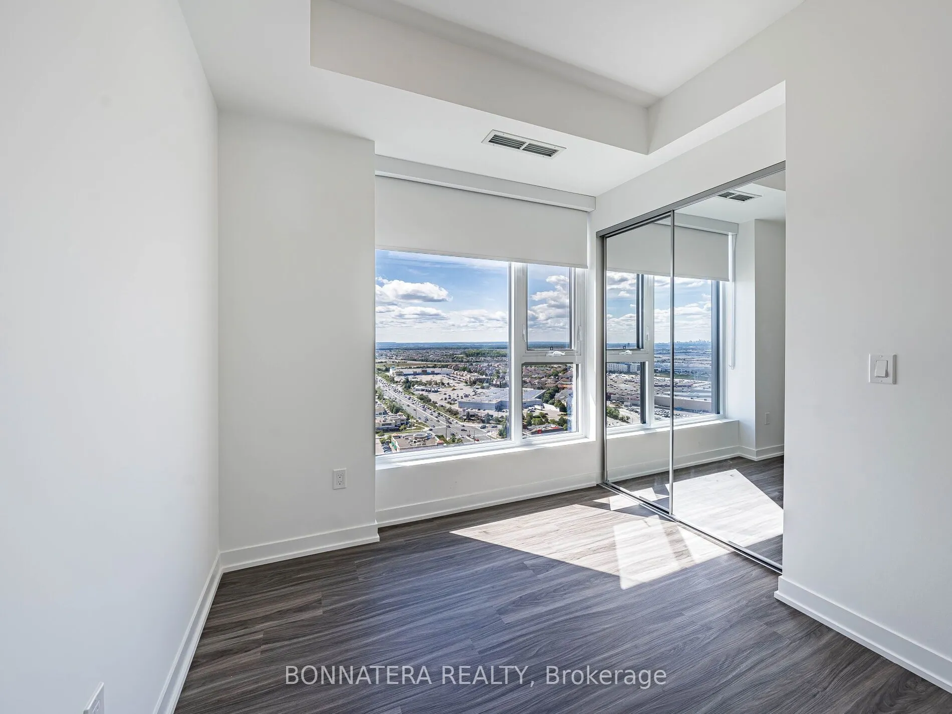 498 Caldari Road, #2424