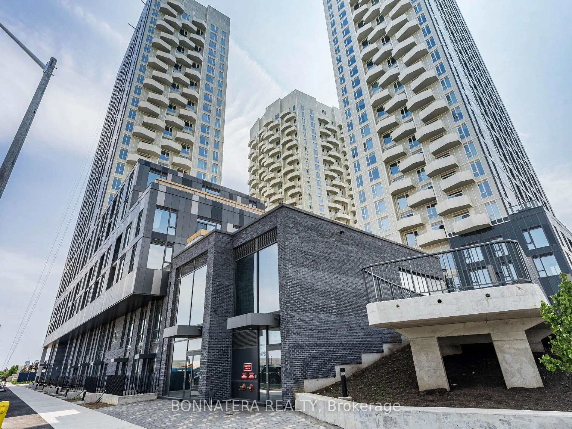 498 Caldari Road, #2424