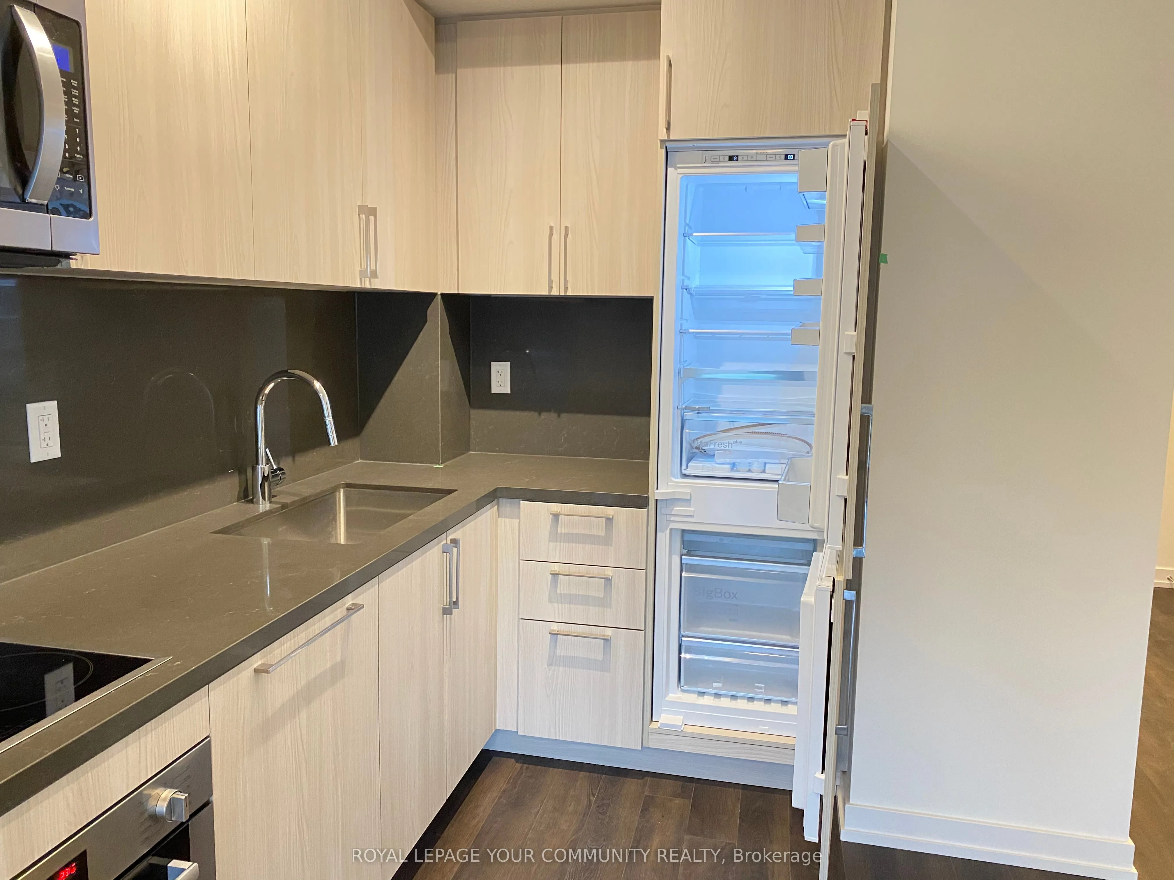 1 Grandview Avenue, #1015