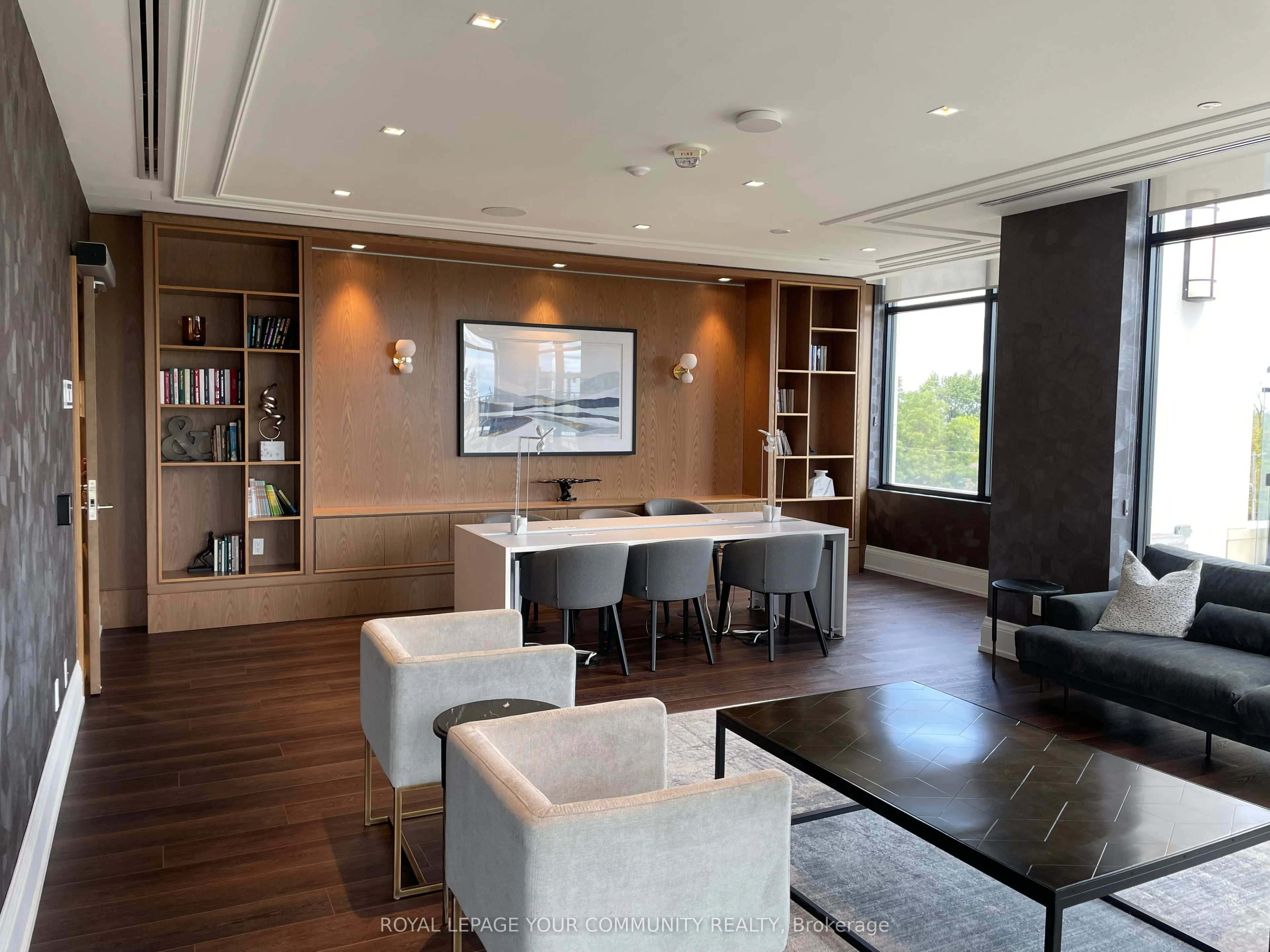1 Grandview Avenue, #1015