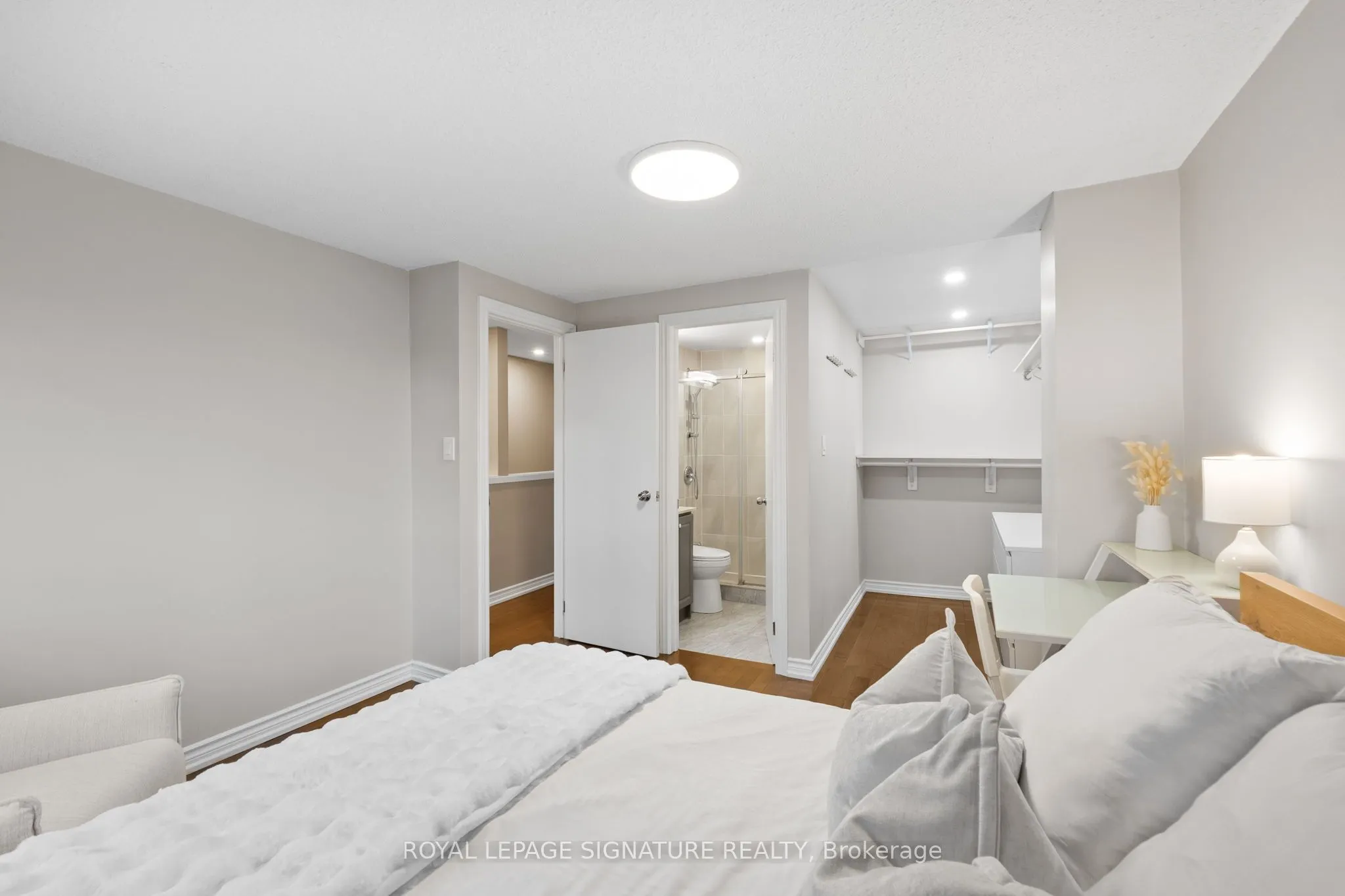 10 Thatcher's Mill Way, #05