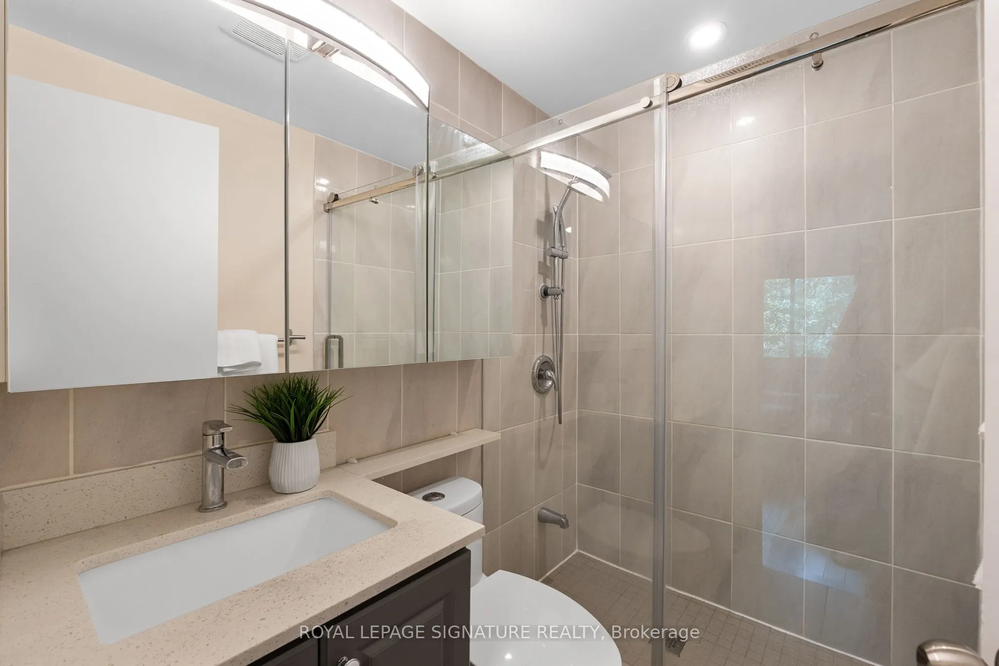 10 Thatcher's Mill Way, #05